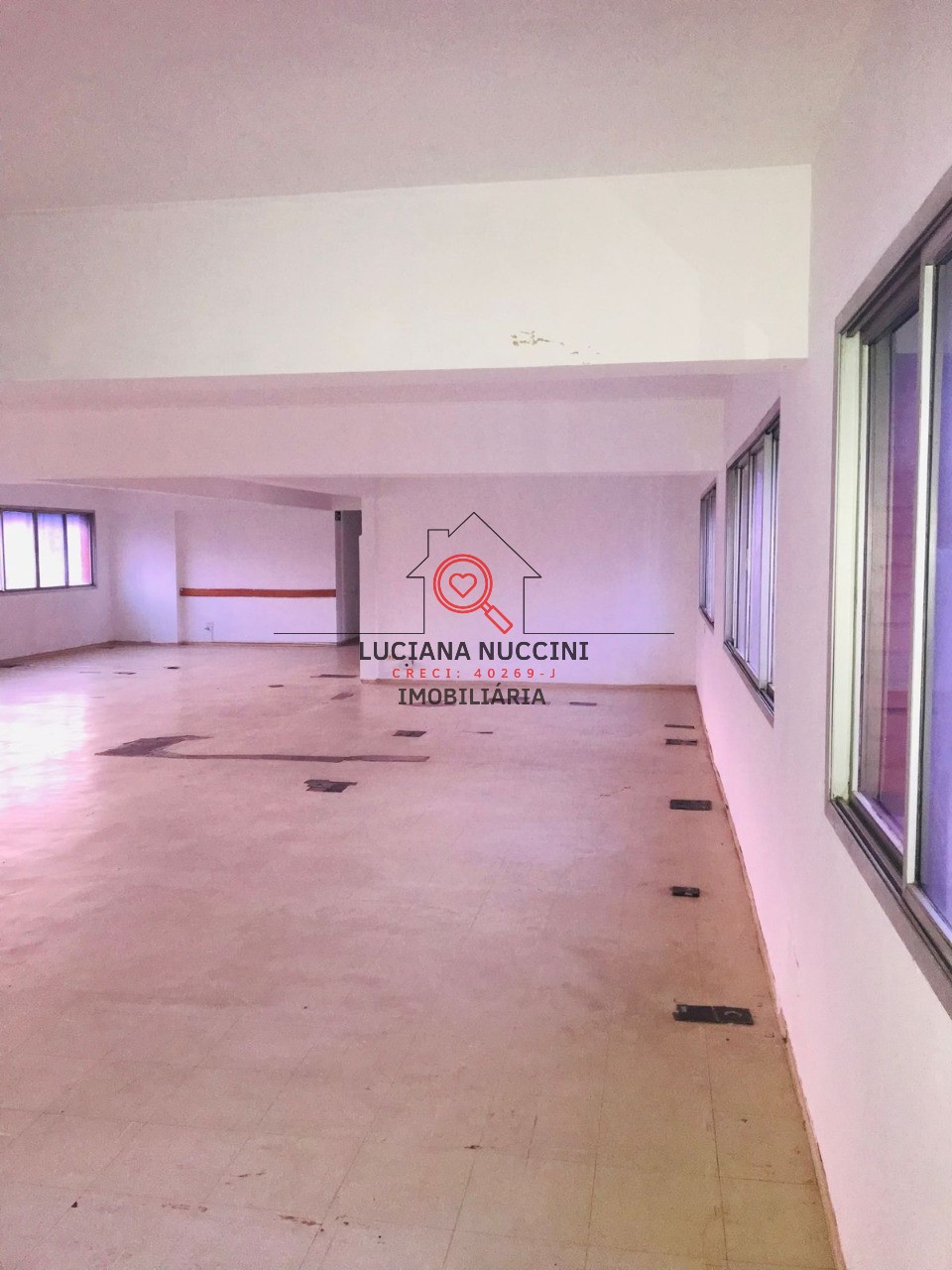 Conjunto Comercial para Locação em São Paulo-SP, Bairro Liberdade: Modernidade e Localização Estratégica!