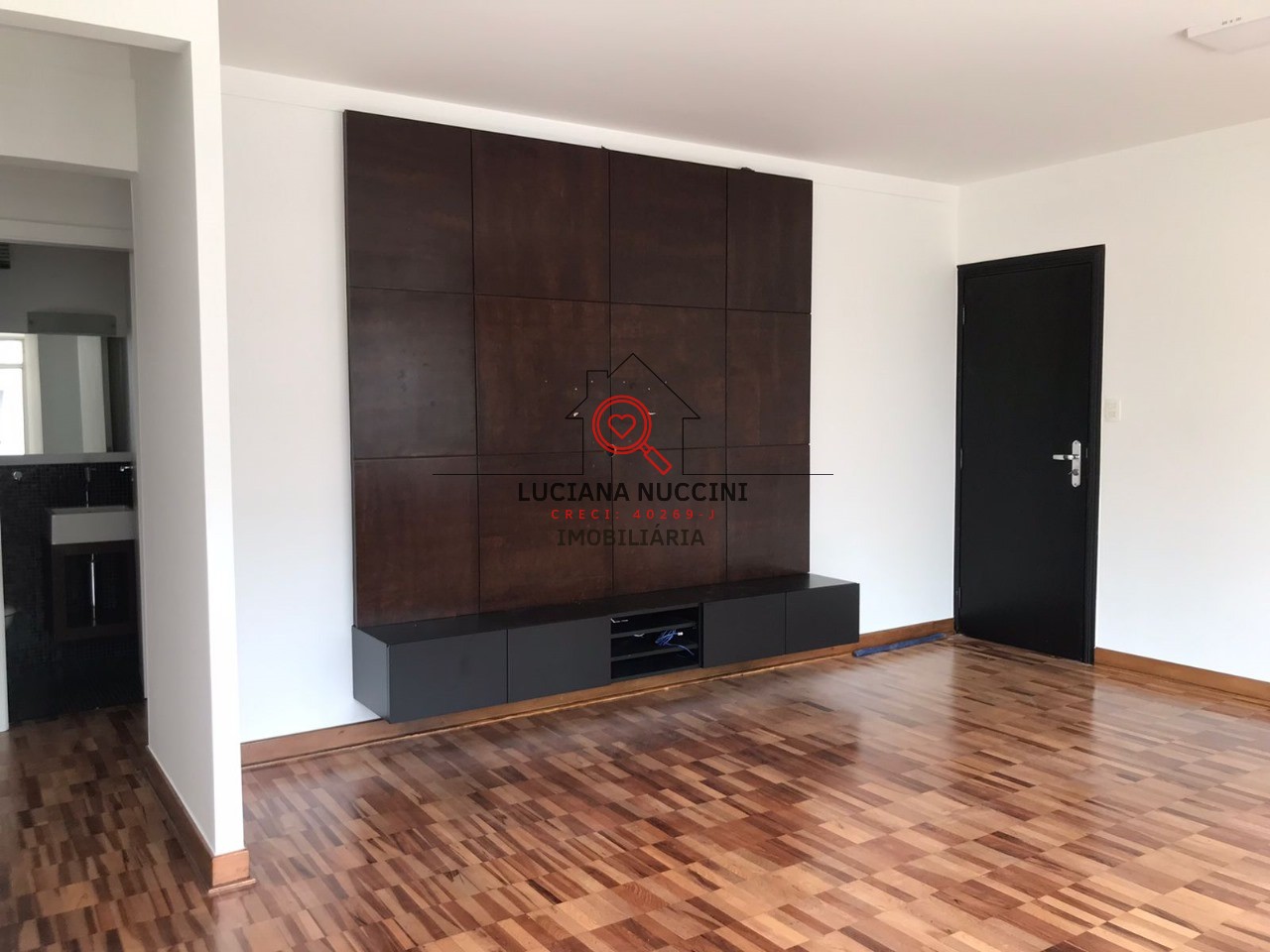 Apartamento de Luxo para Locação em Pinheiros, São Paulo-SP: 3 Quartos, 3 Suítes, 1 Sala, 4 Banheiros, 1 Vaga, 150m²