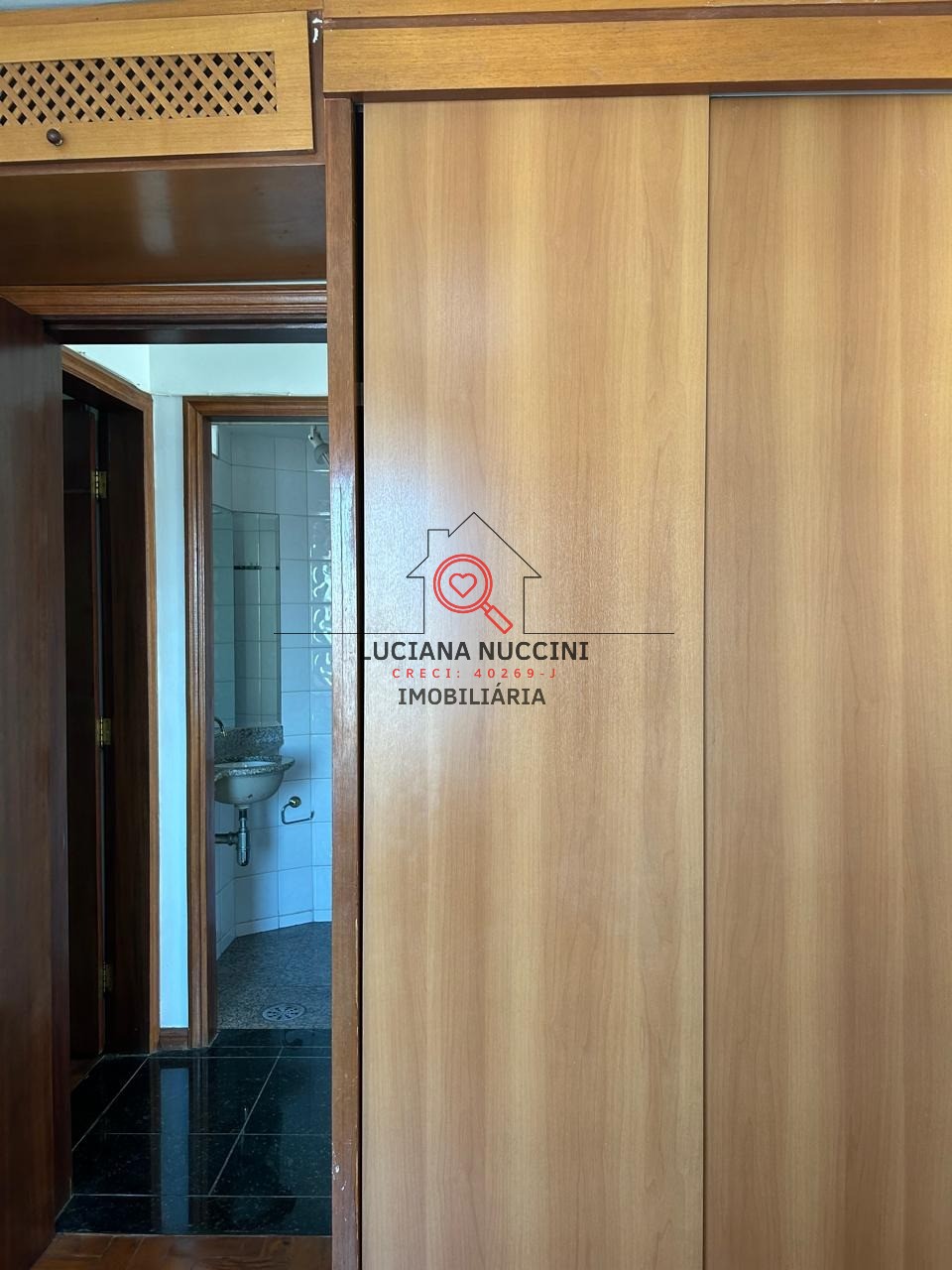 Apartamento para locação em Indianópolis, São Paulo-SP: 2 quartos, 1 sala, 1 banheiro, 1 vaga, 55m². Venha conferir!