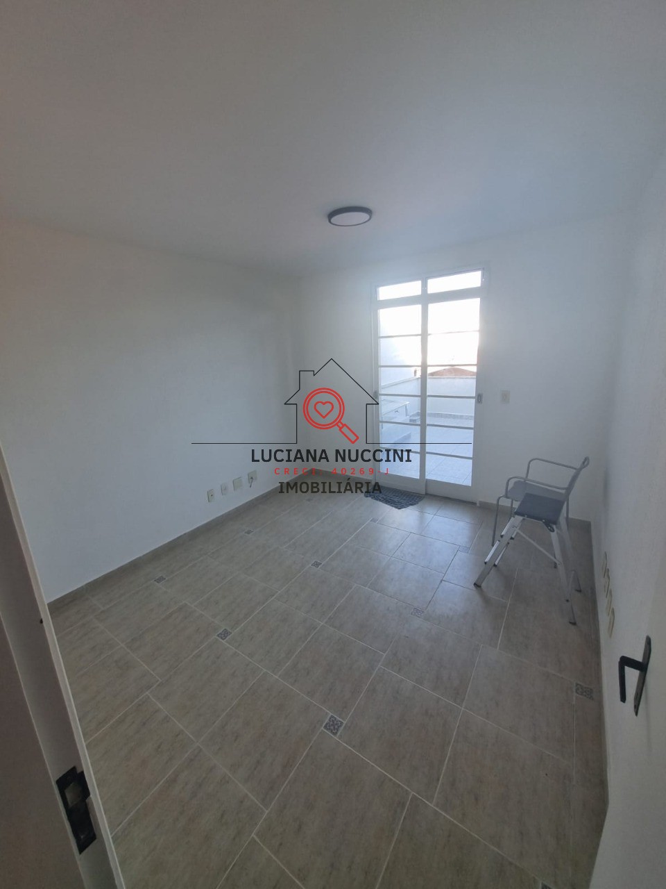 Conjunto Comercial de Alto Padrão para Locação em São Paulo-SP, Chácara Santo Antônio: 2 Vagas de Garagem e 65m² de Área.