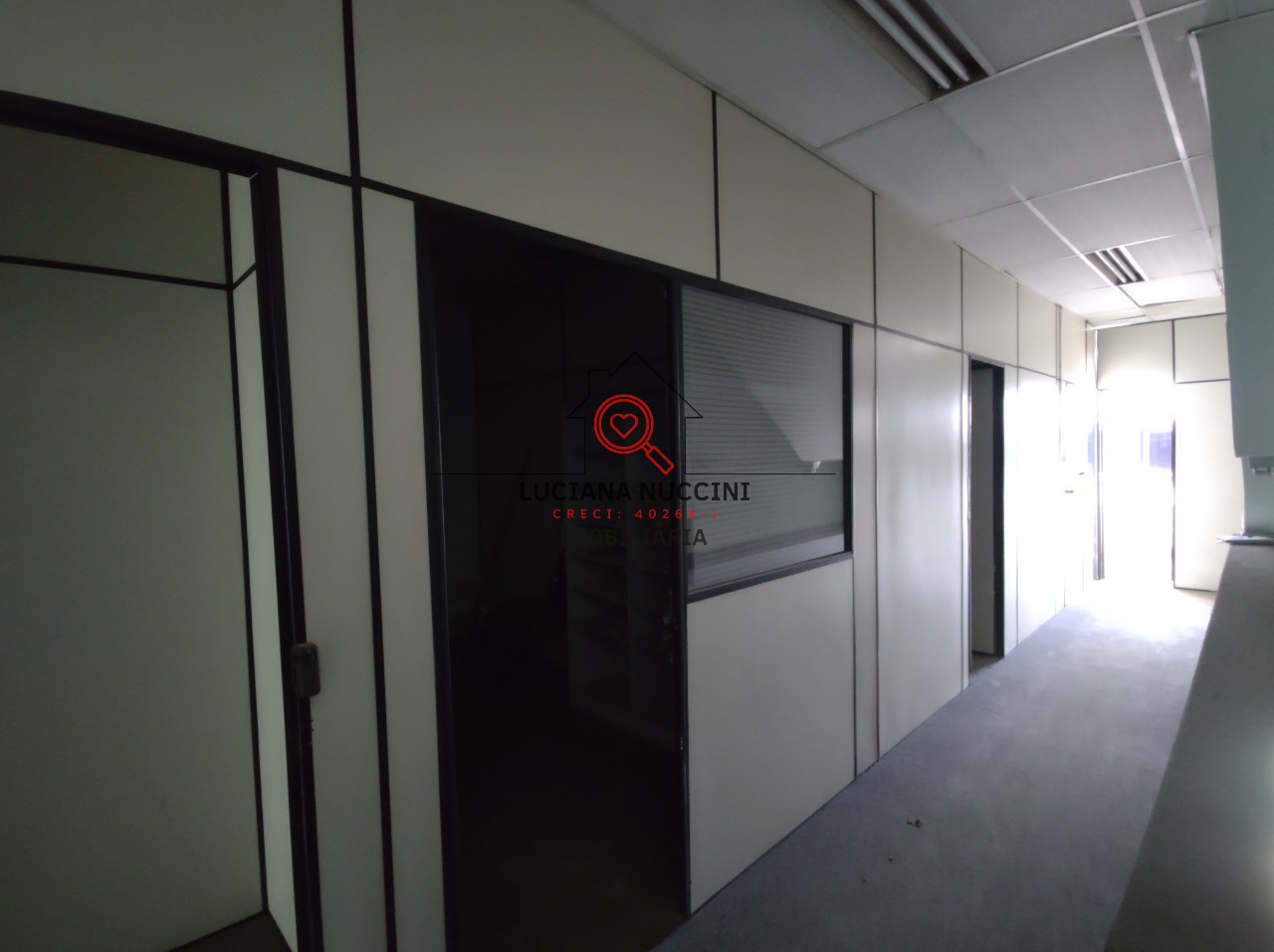 Aluguel de Prédio Comercial de Alto Padrão em São Paulo-SP, no Bairro Mirandópolis: 4 Salas e 200m² de Área.