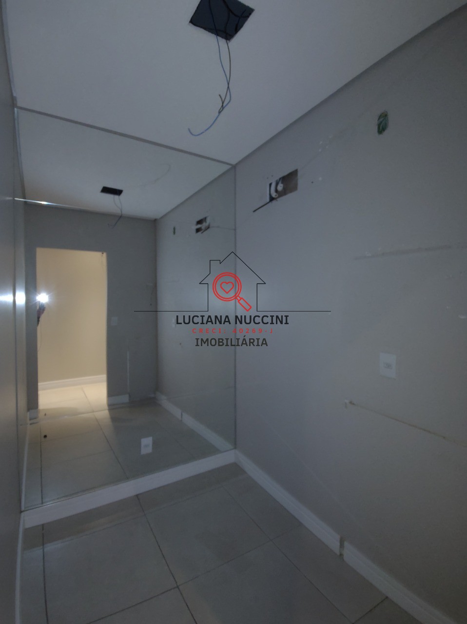 Aluguel de Prédio Comercial em Mirandópolis, São Paulo-SP: 16 salas, 4 banheiros, 690m² de área. Venha conferir!