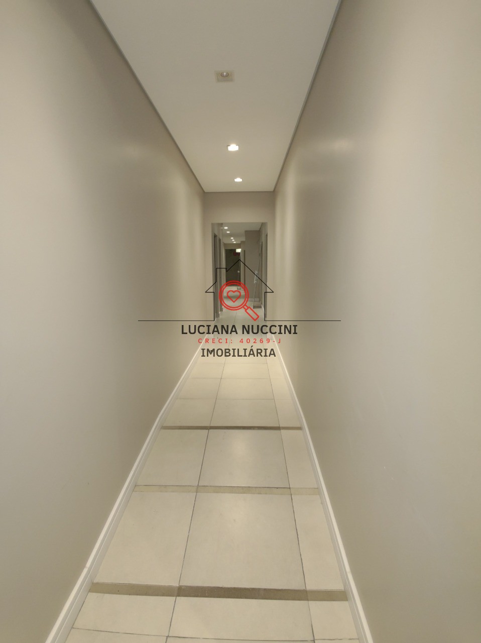 Aluguel de Prédio Comercial em Mirandópolis, São Paulo-SP: 16 salas, 4 banheiros, 690m² de área. Venha conferir!