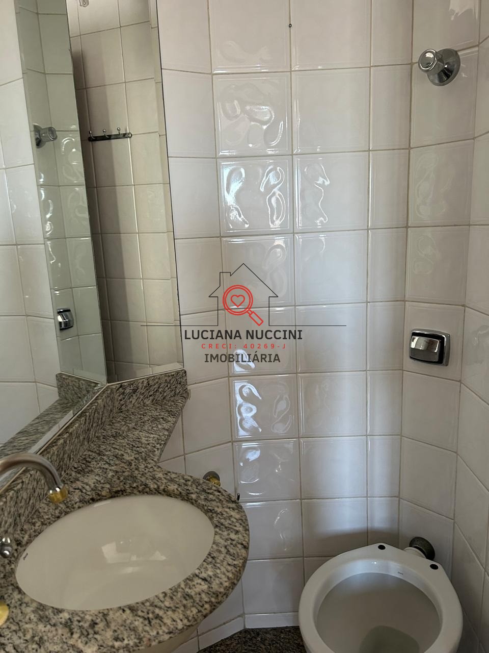 Apartamento para locação em Indianópolis, São Paulo-SP: 2 quartos, 1 sala, 1 banheiro, 1 vaga, 55m². Venha conferir!