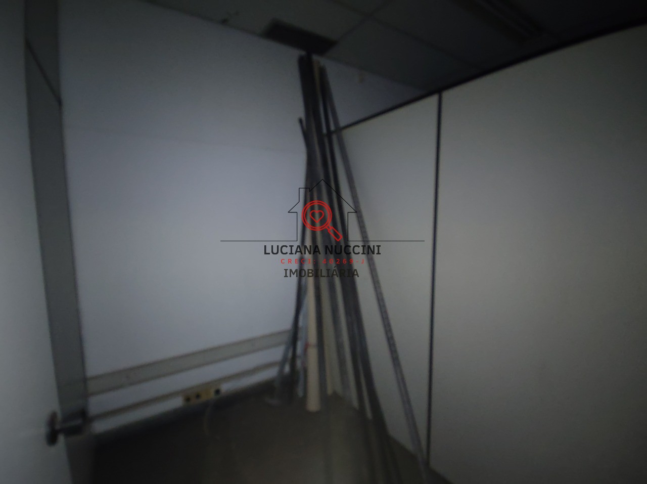 Aluguel de Prédio Comercial de Alto Padrão em São Paulo-SP, no Bairro Mirandópolis: 4 Salas e 200m² de Área.