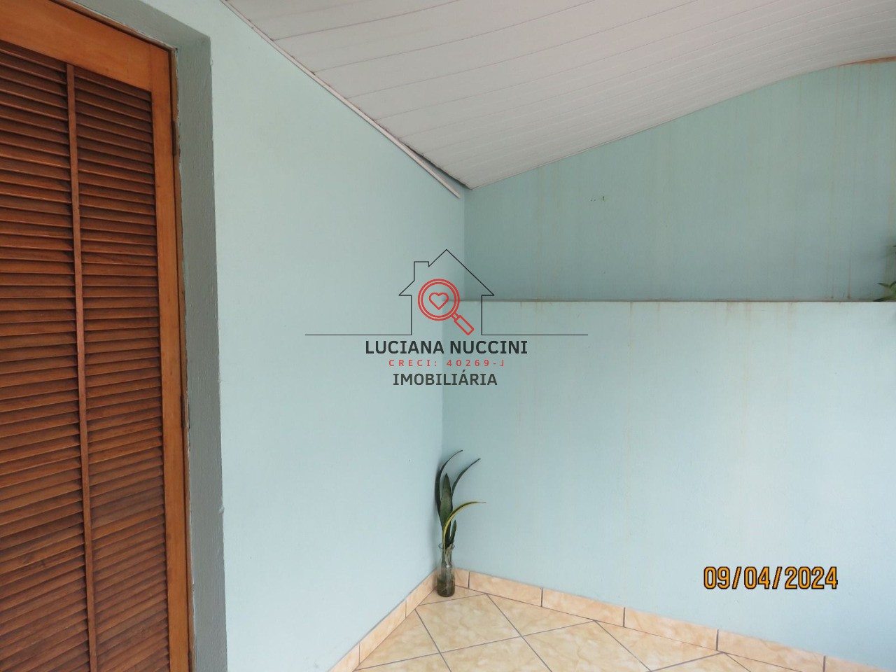 Imperdível! Casa à venda em São Paulo-SP, Sacomã. 2 quartos, 2 salas, 2 banheiros, 2 vagas e 120m². Venha conferir!