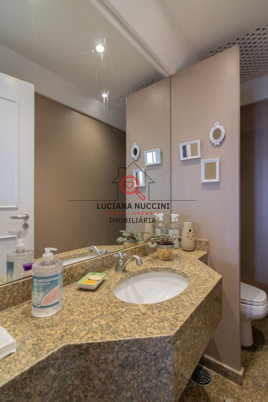 Apartamento de alto padrão em Moema, SP: 3 quartos, 1 suíte, 1 sala, 3 banheiros, 2 vagas, 170m². Imperdível!