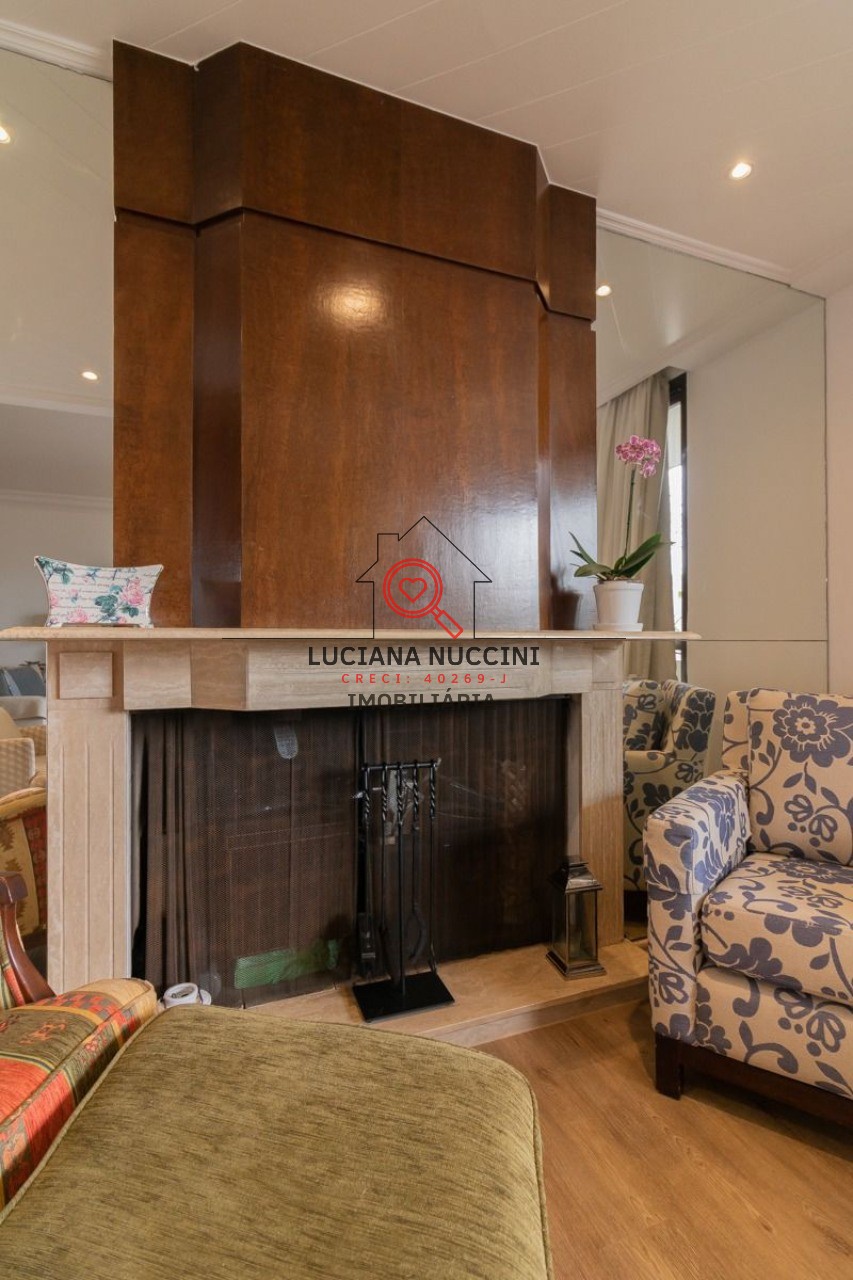 Apartamento de alto padrão em Moema, SP: 3 quartos, 1 suíte, 1 sala, 3 banheiros, 2 vagas, 170m². Imperdível!