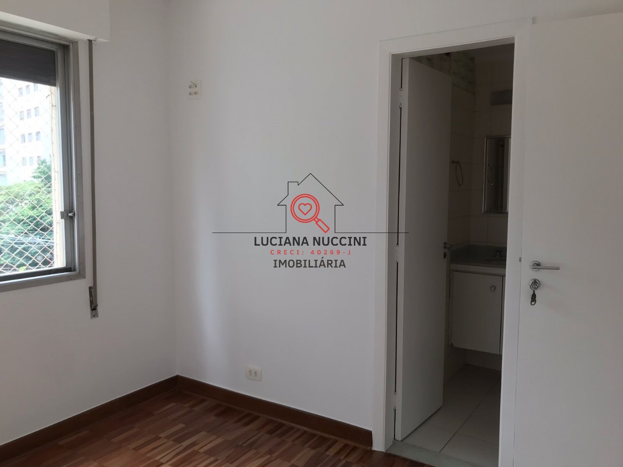 Apartamento de Luxo para Locação em Pinheiros, São Paulo-SP: 3 Quartos, 3 Suítes, 1 Sala, 4 Banheiros, 1 Vaga, 150m²