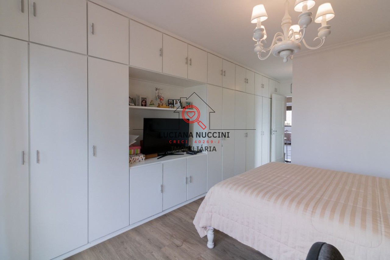 Apartamento de alto padrão em Moema, SP: 3 quartos, 1 suíte, 1 sala, 3 banheiros, 2 vagas, 170m². Imperdível!