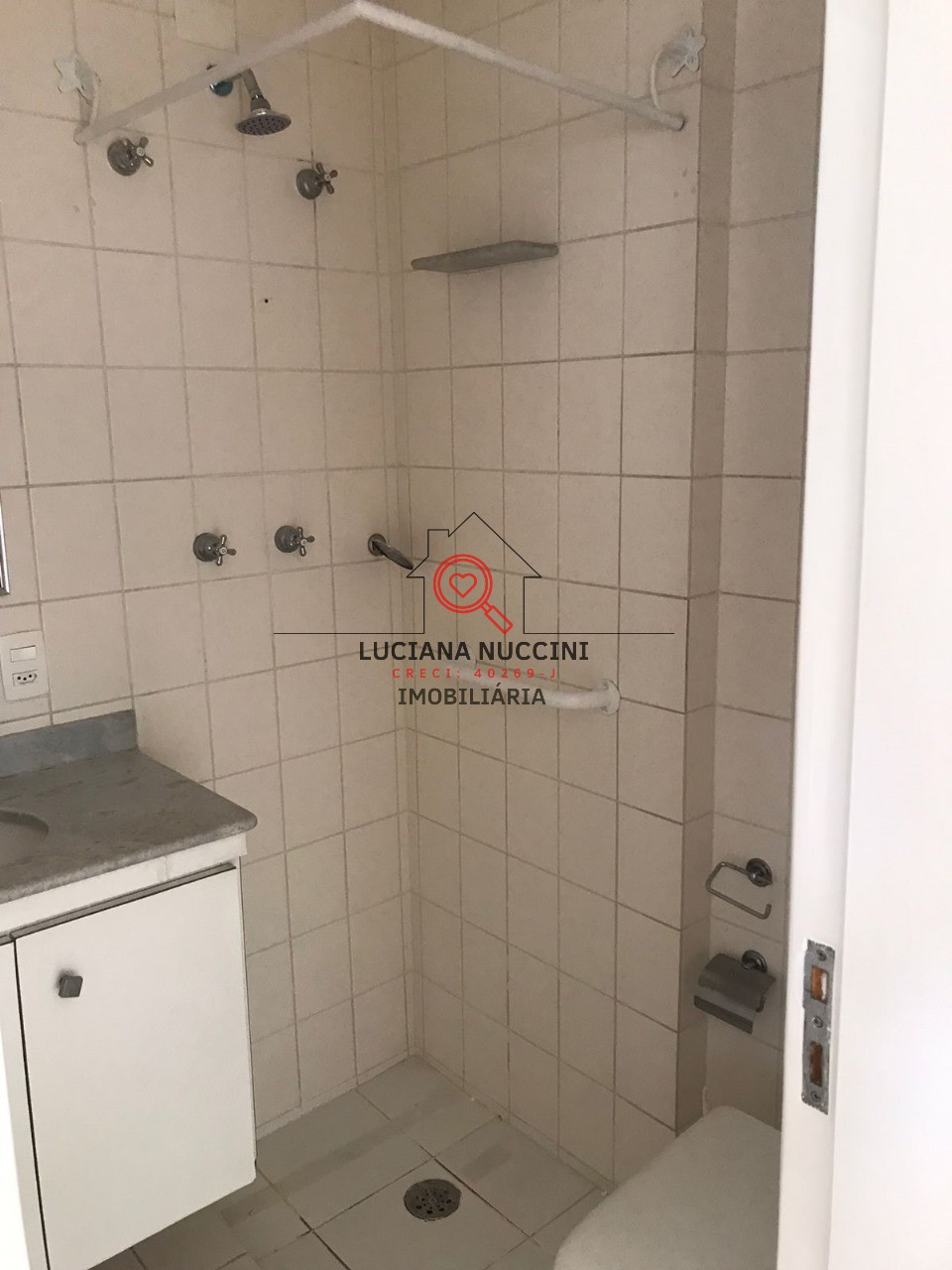 Apartamento de Luxo para Locação em Pinheiros, São Paulo-SP: 3 Quartos, 3 Suítes, 1 Sala, 4 Banheiros, 1 Vaga, 150m²