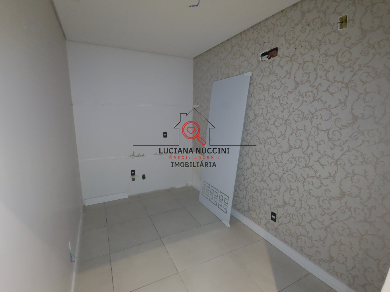 Aluguel de Prédio Comercial em Mirandópolis, São Paulo-SP: 16 salas, 4 banheiros, 690m² de área. Venha conferir!