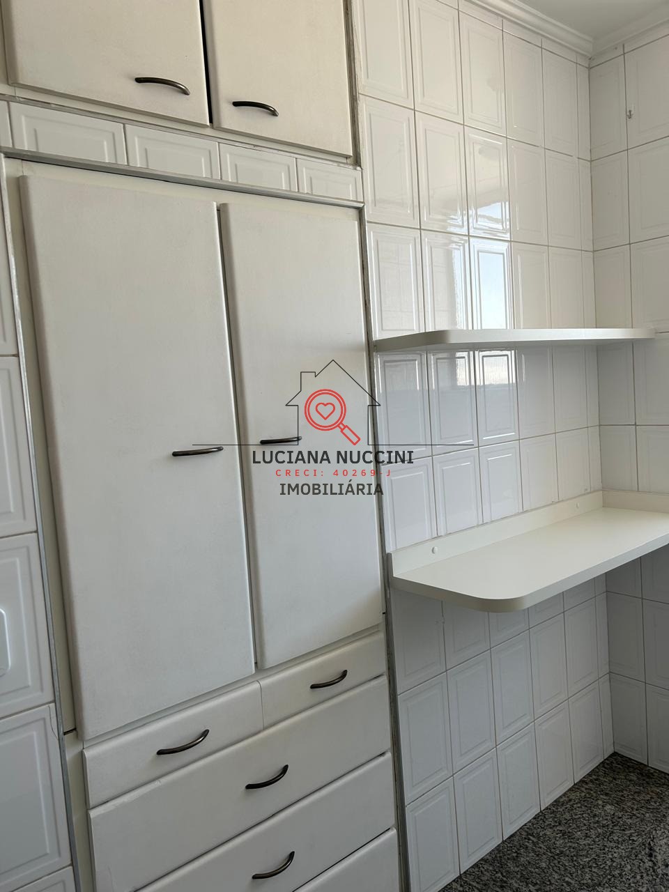 Apartamento para locação em Indianópolis, São Paulo-SP: 2 quartos, 1 sala, 1 banheiro, 1 vaga, 55m². Venha conferir!