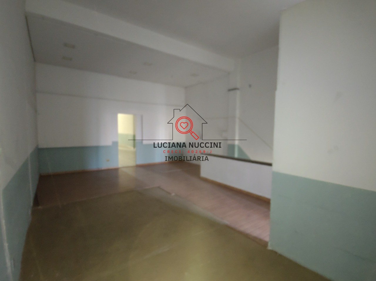 Aluguel de Prédio Comercial em Mirandópolis, São Paulo-SP: 16 salas, 4 banheiros, 690m² de área. Venha conferir!
