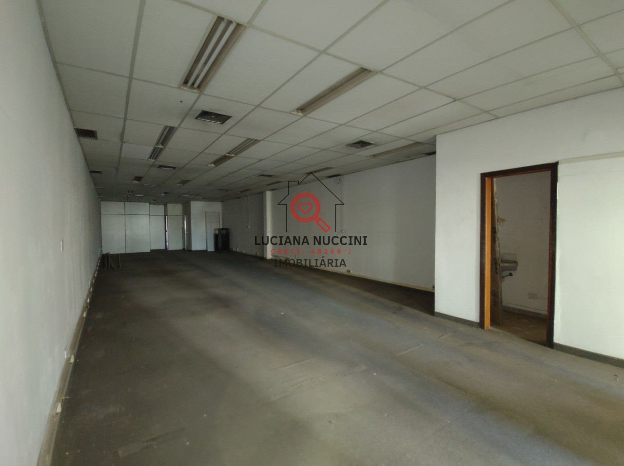 Aluguel de Prédio Comercial de Alto Padrão em São Paulo-SP, no Bairro Mirandópolis: 4 Salas e 200m² de Área.
