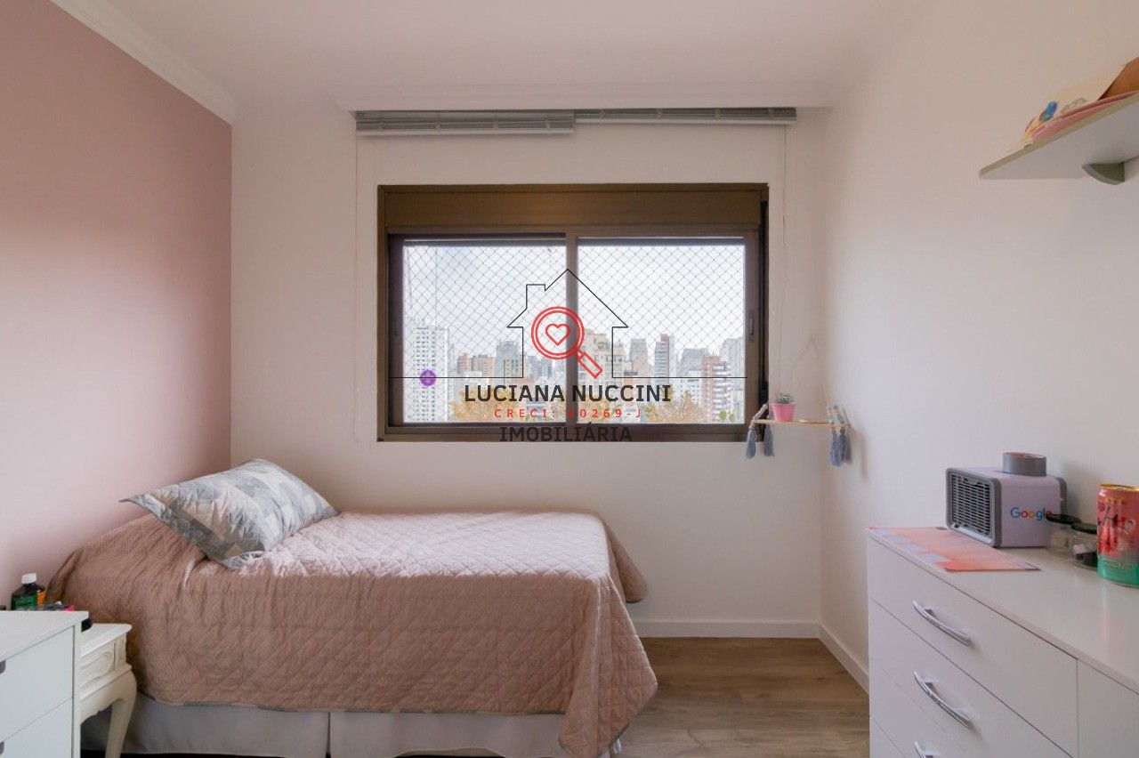 Apartamento de alto padrão em Moema, SP: 3 quartos, 1 suíte, 1 sala, 3 banheiros, 2 vagas, 170m². Imperdível!