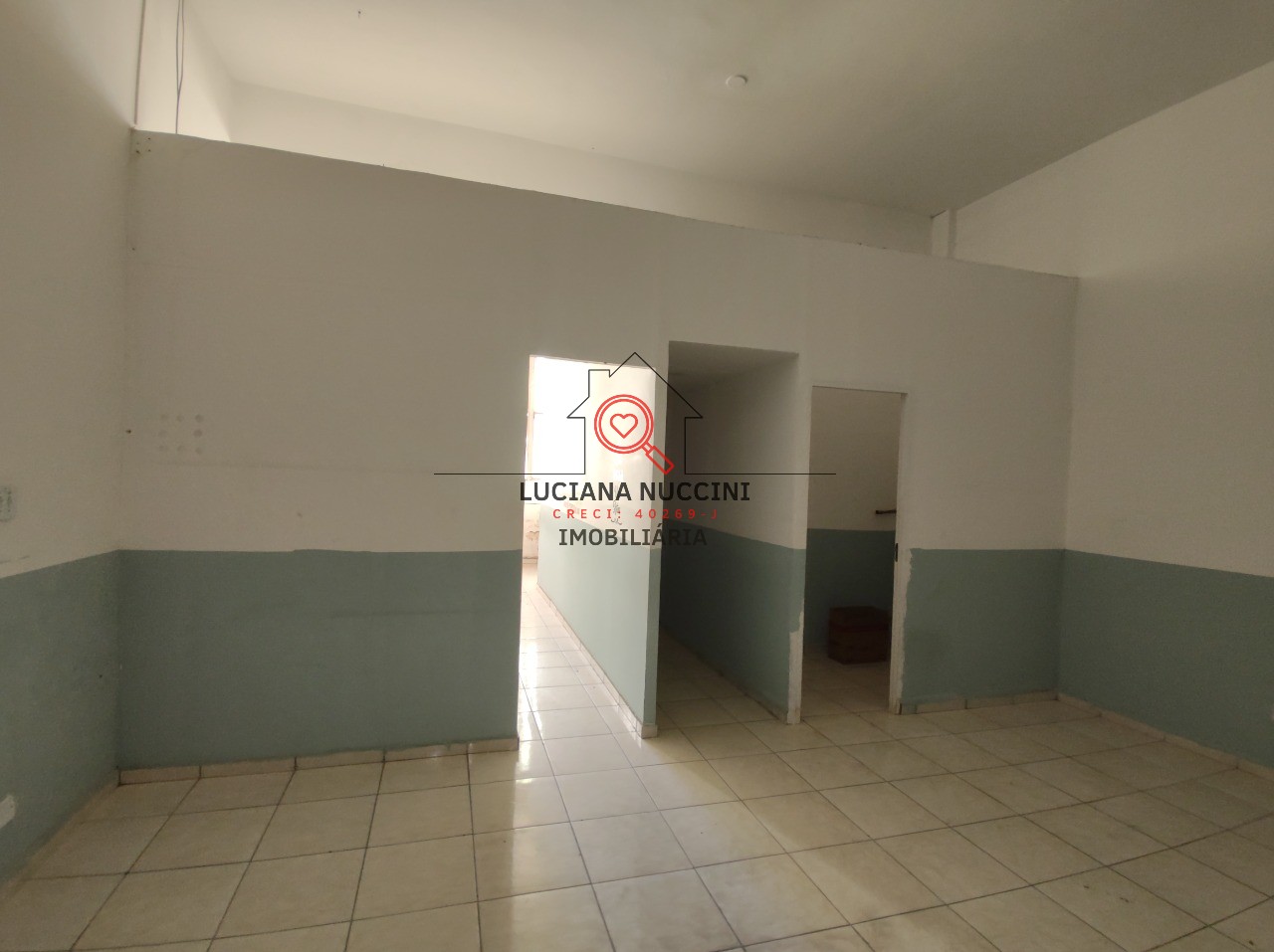 Aluguel de Prédio Comercial em Mirandópolis, São Paulo-SP: 16 salas, 4 banheiros, 690m² de área. Venha conferir!