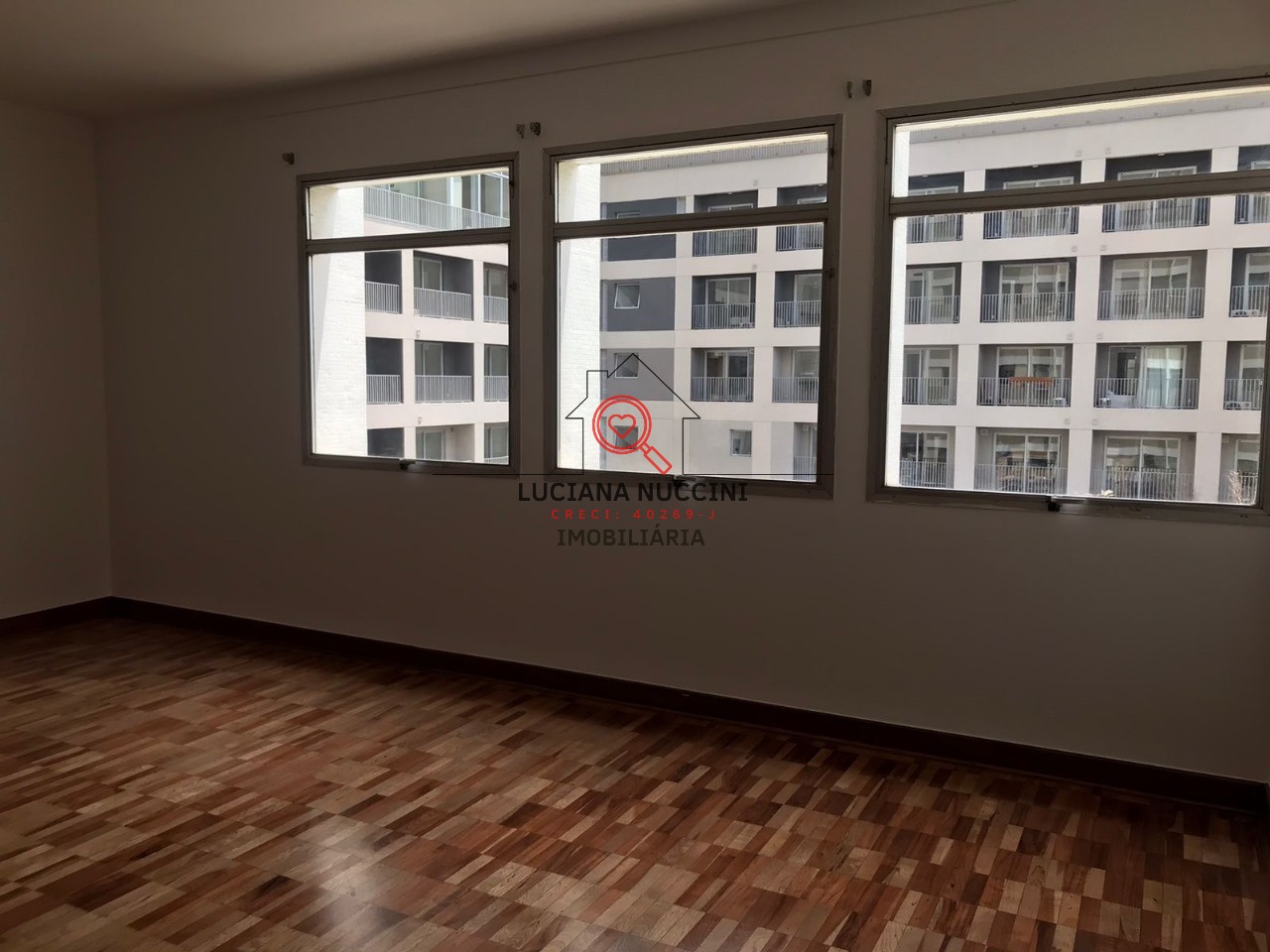 Apartamento de Luxo para Locação em Pinheiros, São Paulo-SP: 3 Quartos, 3 Suítes, 1 Sala, 4 Banheiros, 1 Vaga, 150m²
