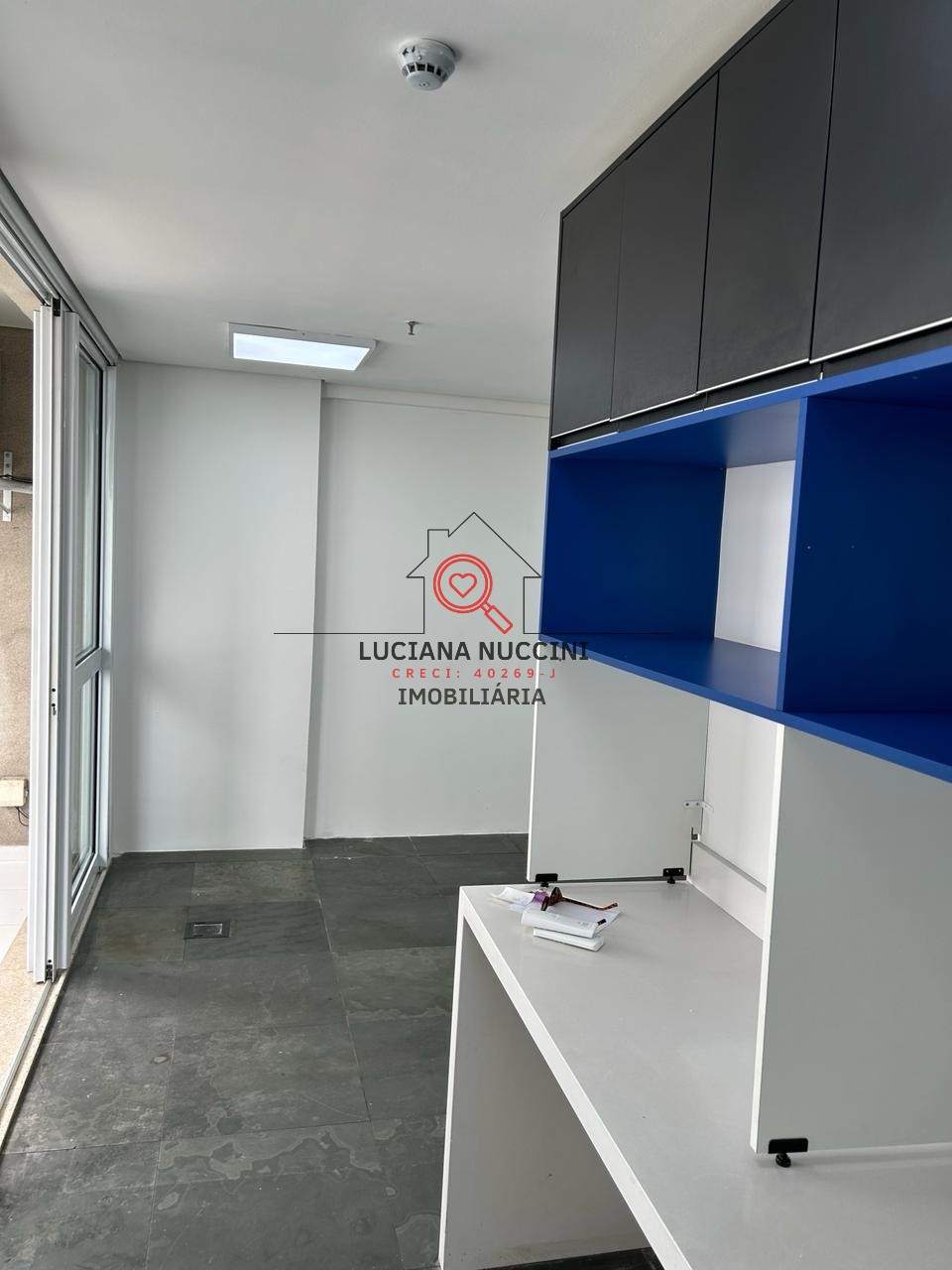Conjunto Comercial de Alto Padrão para Locação em São Paulo-SP, Chácara Santo Antônio: 2 Vagas de Garagem e 65m² de Área.