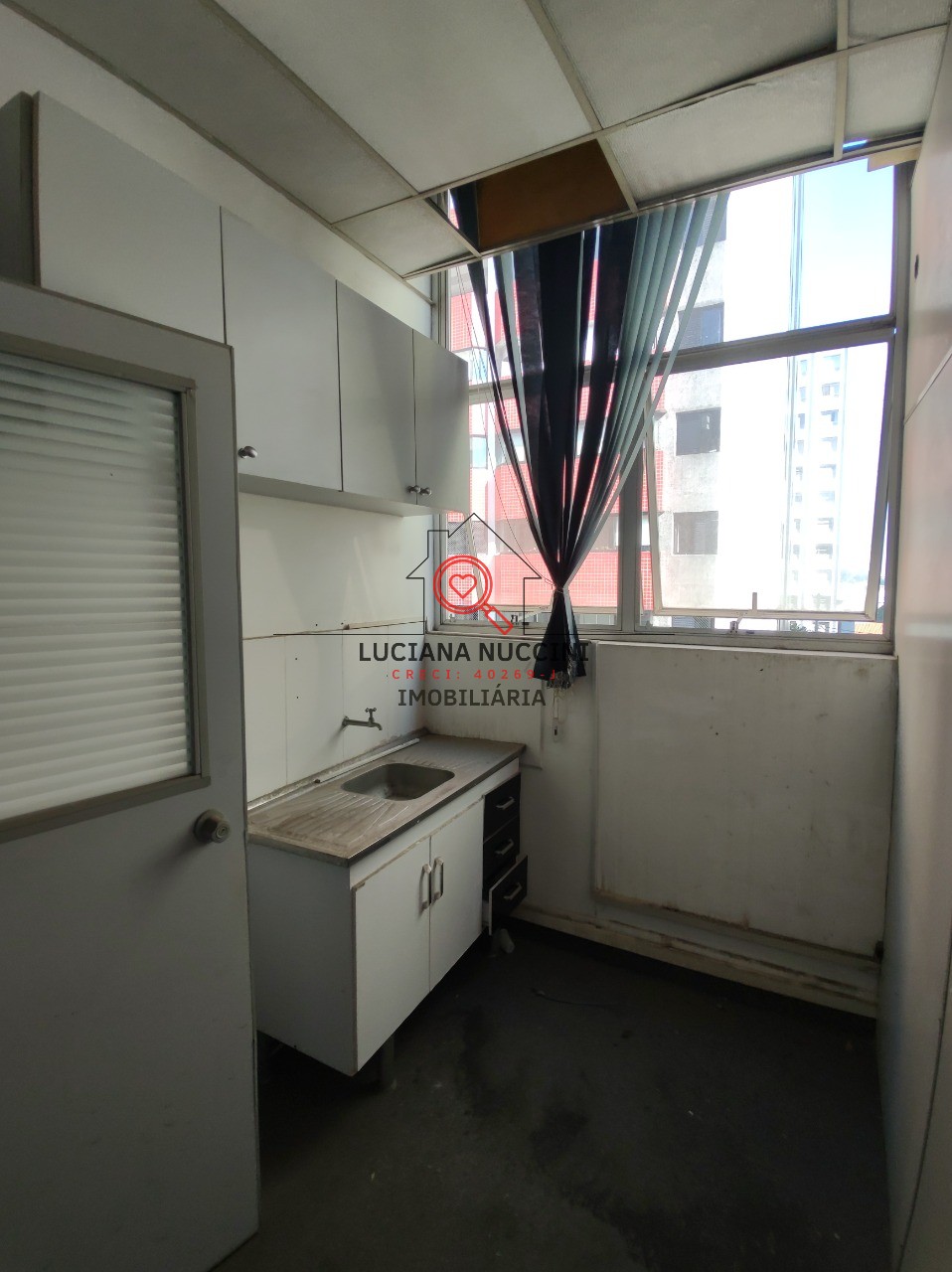 Aluguel de Prédio Comercial de Alto Padrão em São Paulo-SP, no Bairro Mirandópolis: 4 Salas e 200m² de Área.