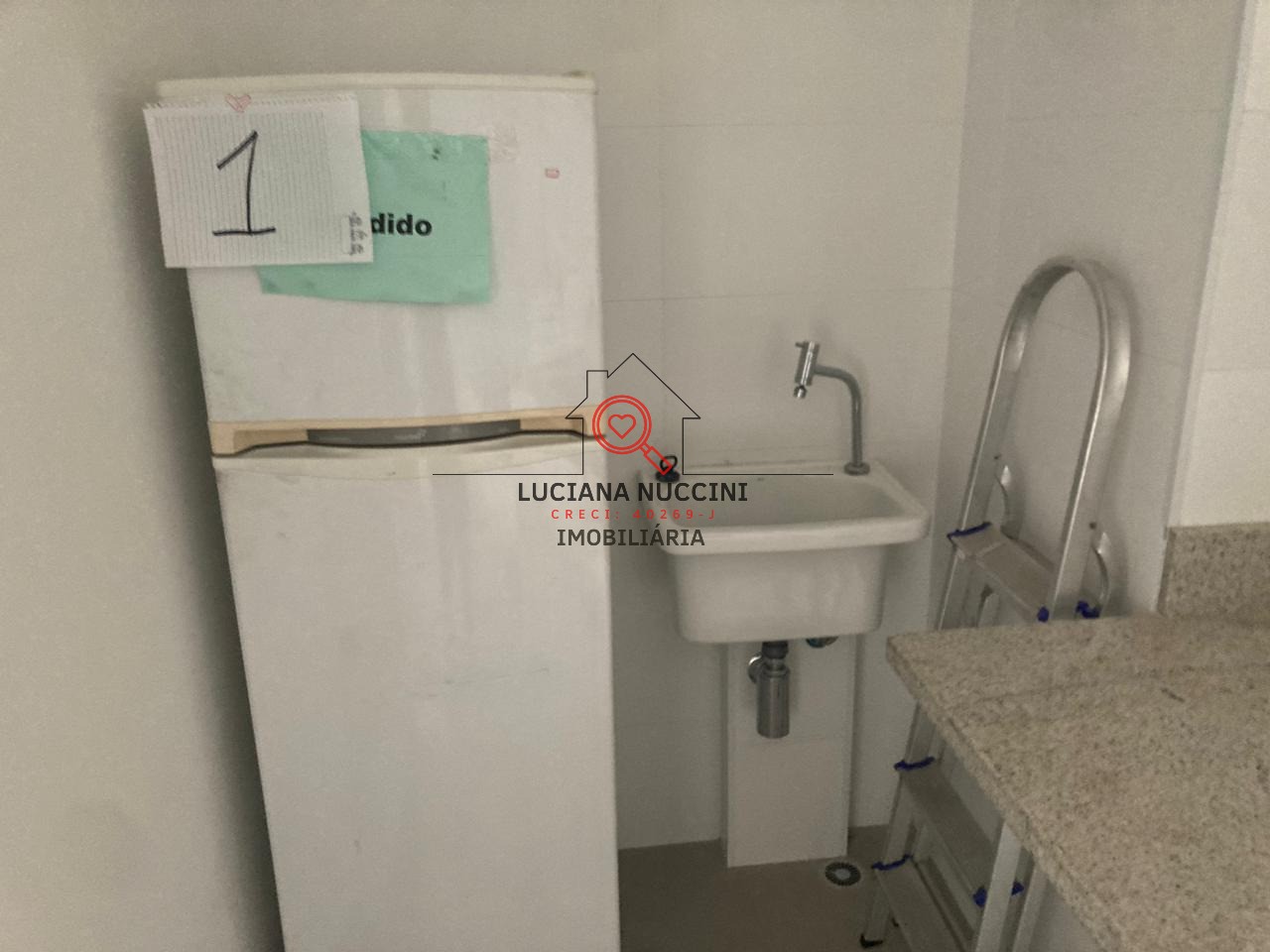 Apartamento para locação em Moema, São Paulo-SP: 2 quartos, 1 banheiro, 35m² de área!