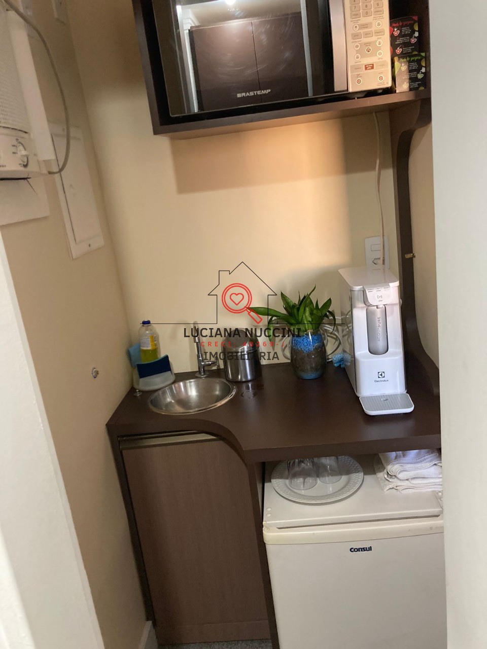 Conjunto Comercial para Locação em Indianópolis, São Paulo-SP: 2 Salas, 1 Vaga de Garagem, 40m² Área.