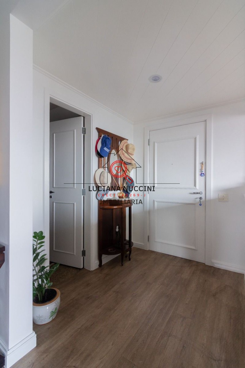 Apartamento de alto padrão em Moema, SP: 3 quartos, 1 suíte, 1 sala, 3 banheiros, 2 vagas, 170m². Imperdível!