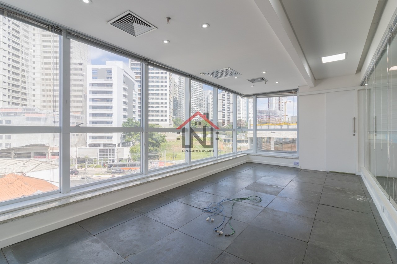 Conjunto Comercial de Alto Padrão para Locação em São Paulo-SP, Butantã: 2 Salas, 2 Banheiros, 12 Vagas, 296m².