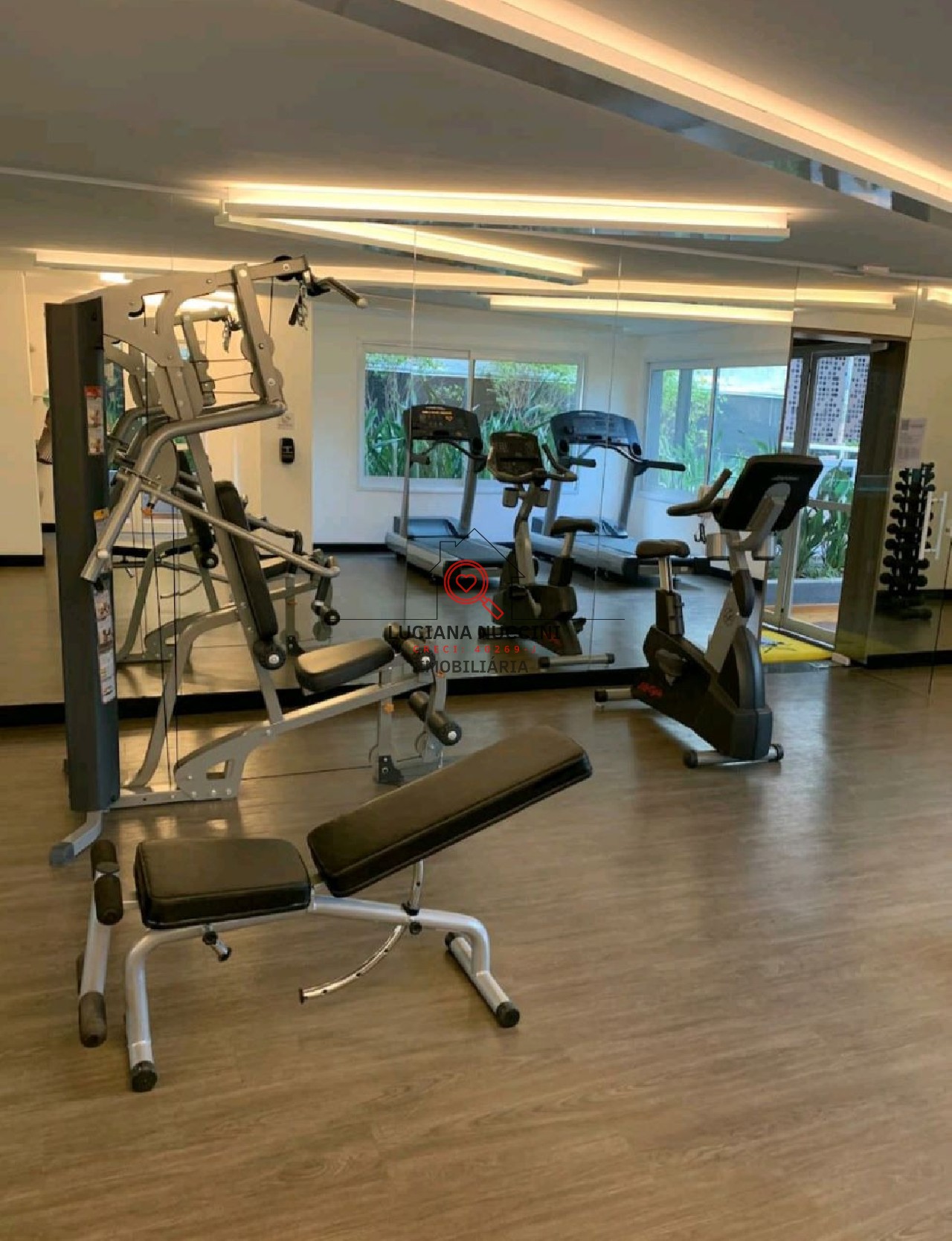 Studio à venda em Pinheiros, São Paulo-SP: 1 quarto, 1 sala, 1 banheiro, 1 vaga de garagem, 30m² de área. Venha conferir!