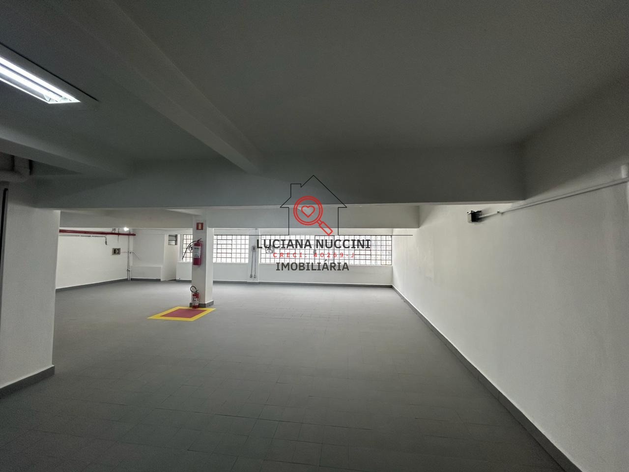 Conjunto Comercial para Locação em São Paulo-SP, Mirandópolis: 3 banheiros, 1.300 m² de Área.