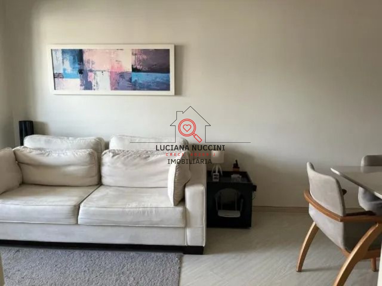 Apartamento à venda na Aclimação, São Paulo-SP, com 2 quartos, 2 banheiros, 2 vagas de garagem e 61,00 m² de área.