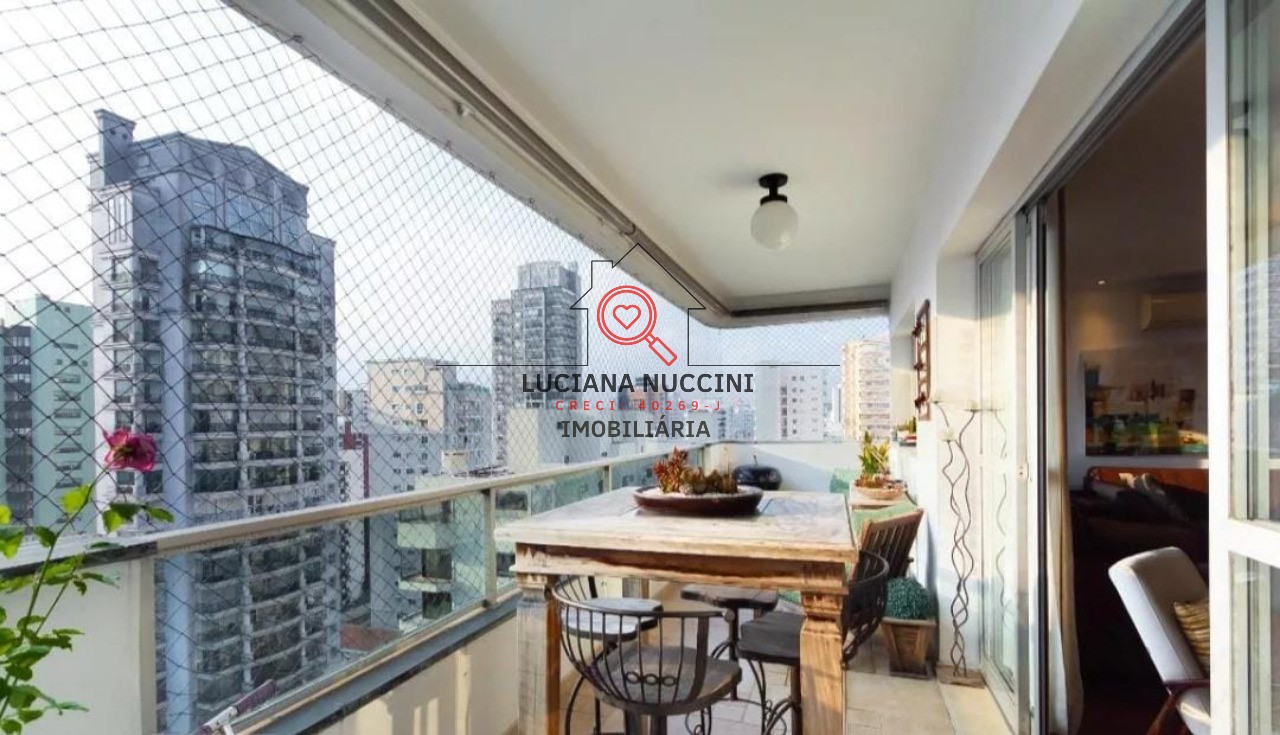 Apartamento à venda em Moema - SP: 4 quartos, 3 suítes, 4 vagas e 240m² de área! Venha conferir!