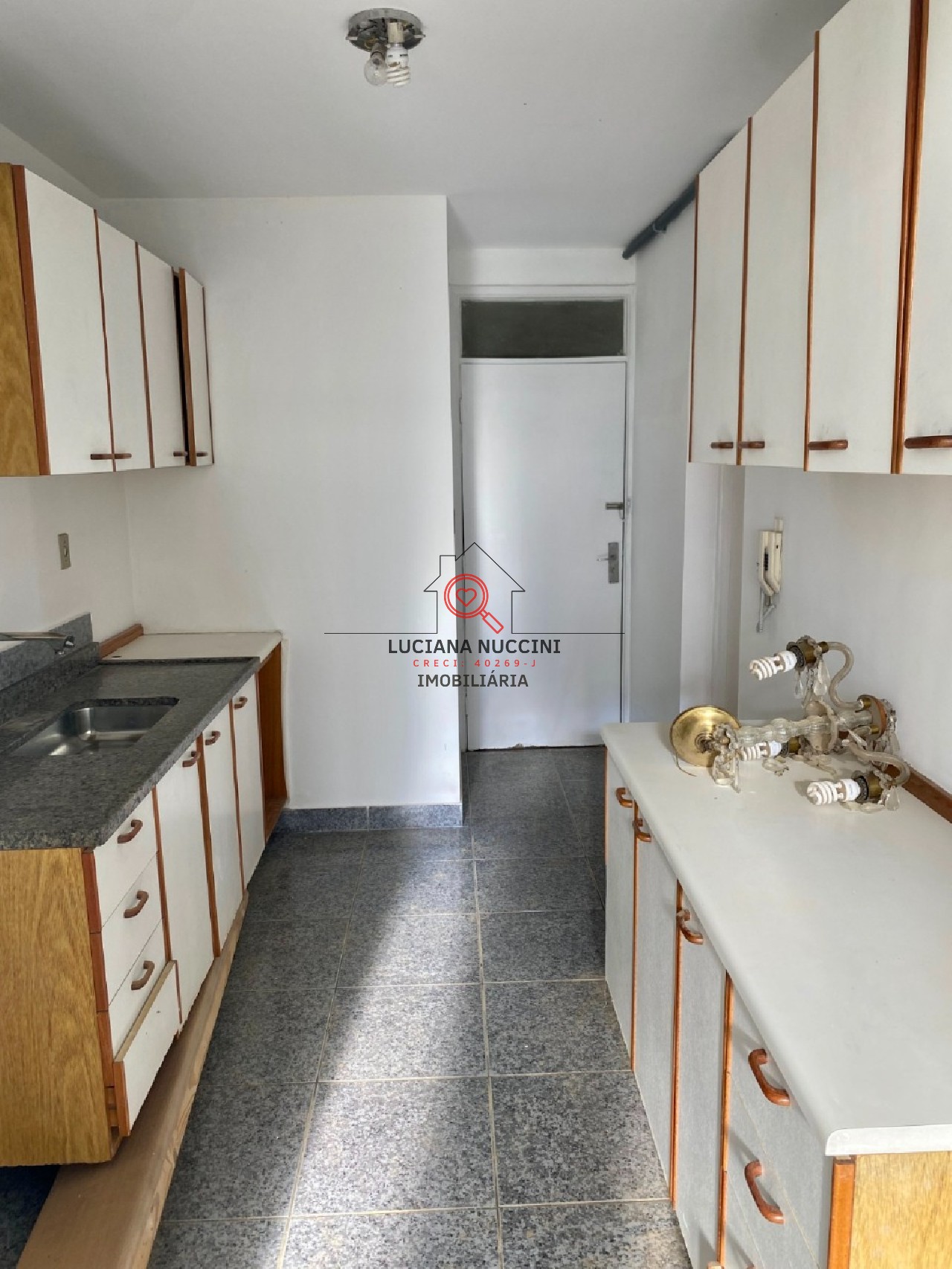 Apartamento à venda no Itaim Bibi: 1 quarto, 1 banheiro, 1 vaga de garagem, 87m² - São Paulo-SP