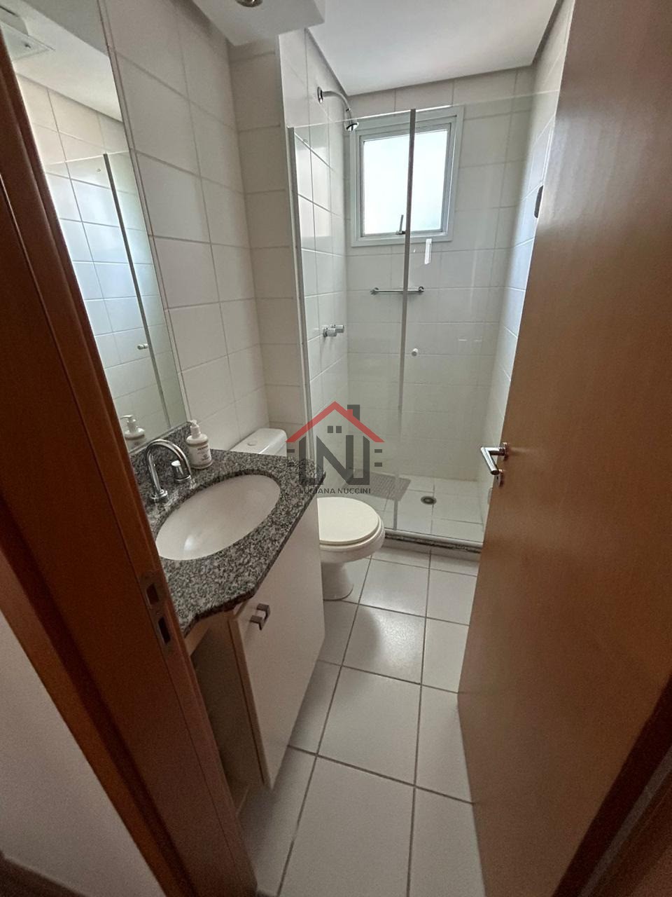 Venda de apartamento de luxo em Pinheiros, São Paulo-SP: 3 quartos, 1 suíte, 2 salas, 5 banheiros, 4 vagas de garagem, 130m².