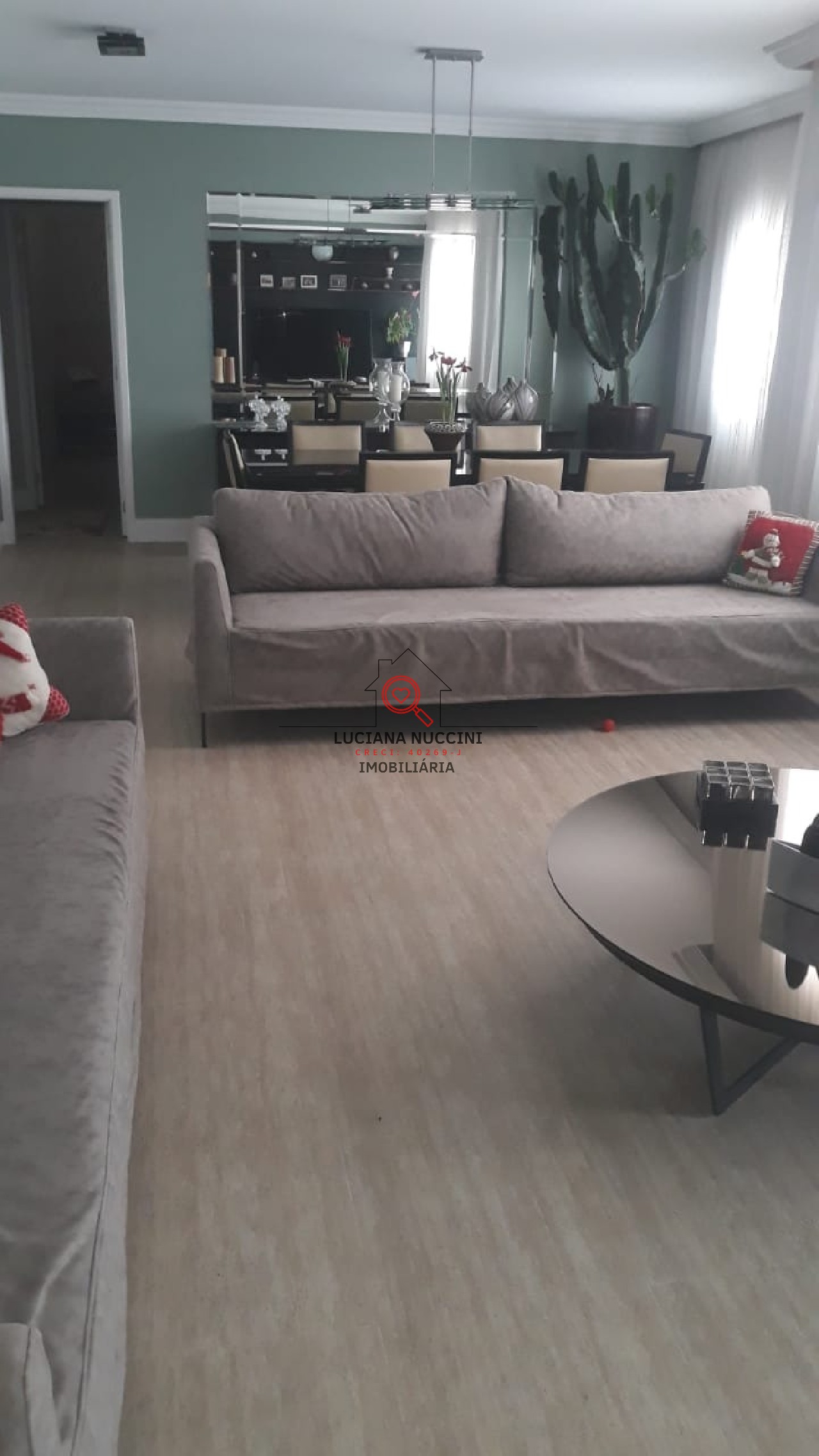 Apartamento de luxo com 3 suítes e 4 vagas na Vila Monumento, São Paulo-SP! 141m² de sofisticação e conforto.