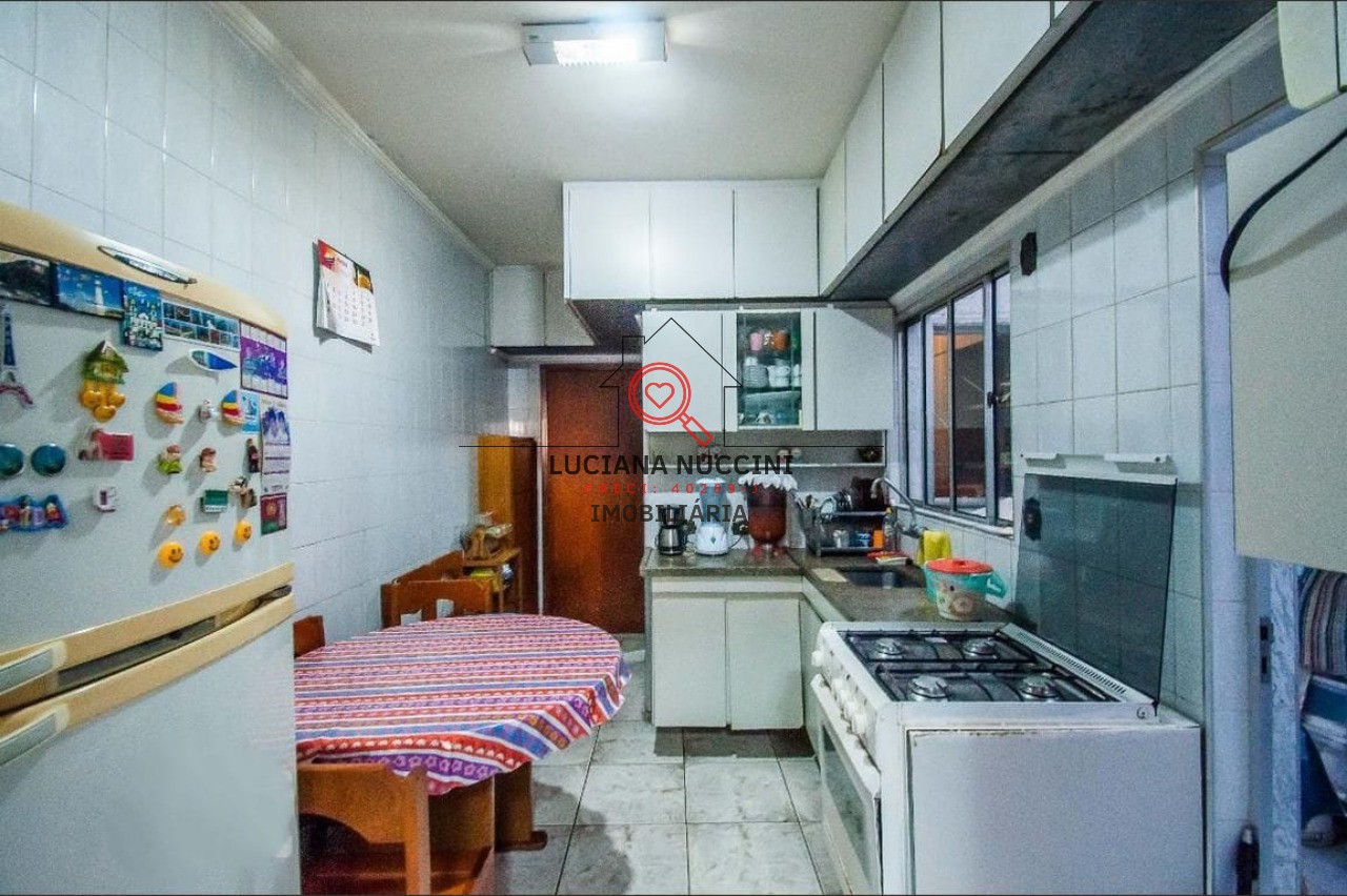 Casa à venda em São Paulo-SP, bairro Ipiranga, 3 quartos, 2 banheiros, 2 vagas de garagem, 132,00 m² de área!