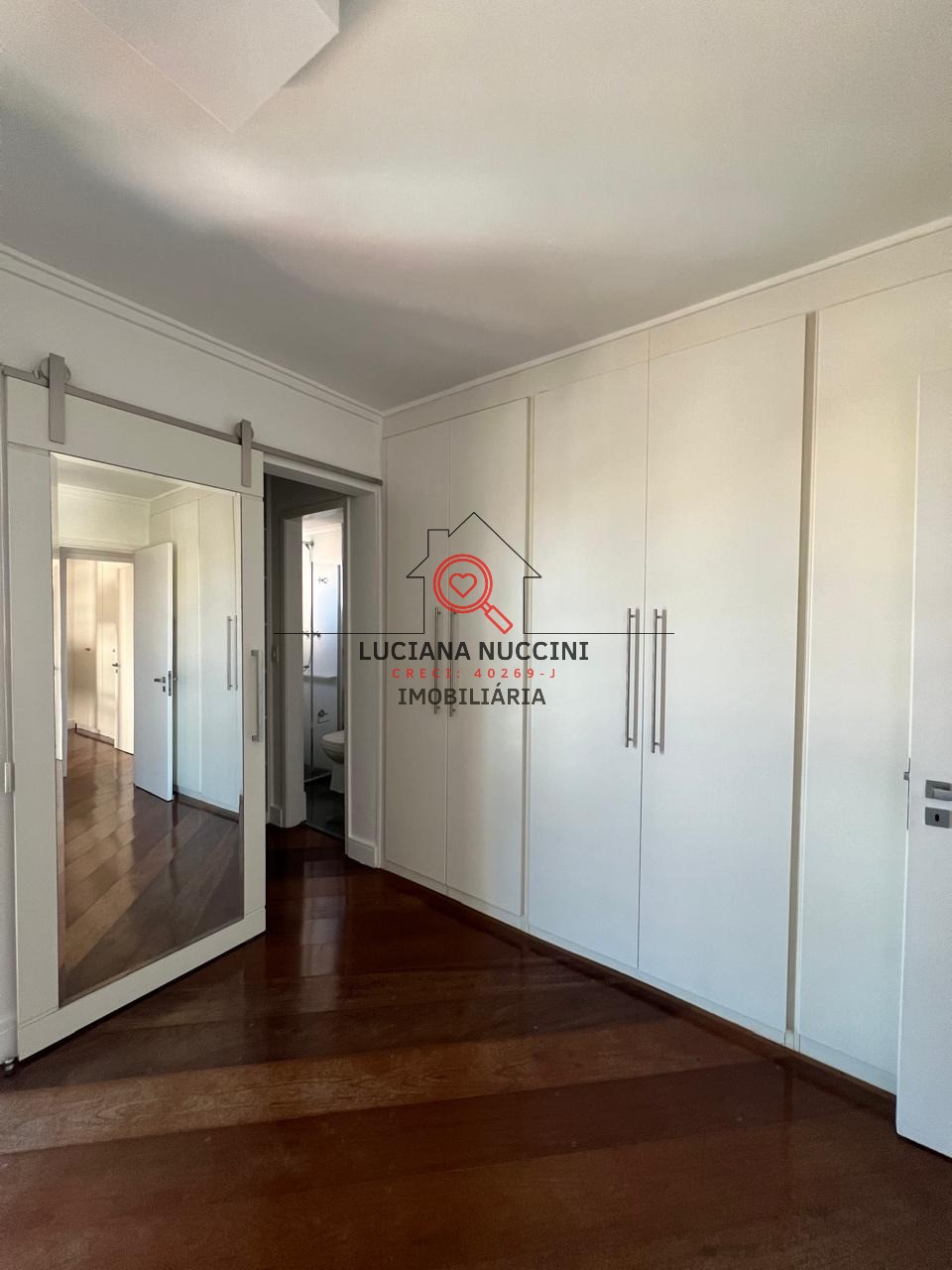 Imperdível oportunidade: Apartamento à venda em Moema, São Paulo-SP com 2 quartos, 2 suítes e 91 m²!