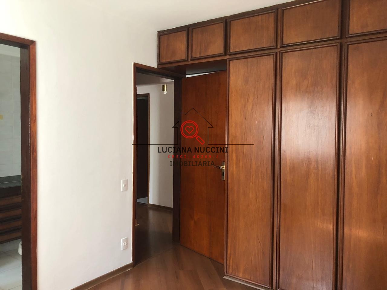 Apartamento para locação em Moema, São Paulo-SP: Espaço amplo e acolhedor