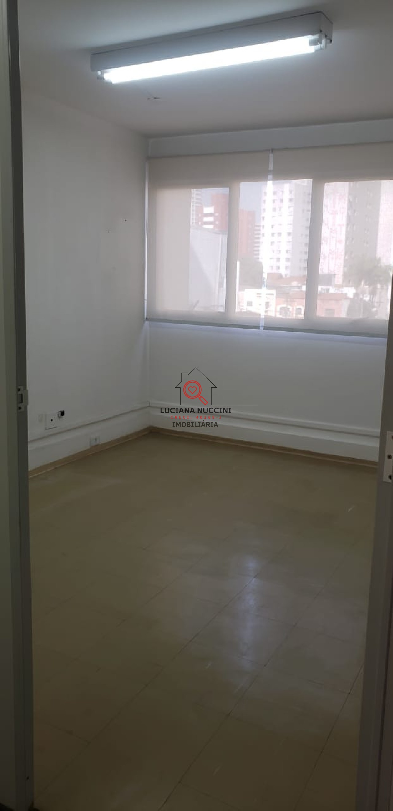 Oportunidade única: seu novo conjunto comercial na vila mari