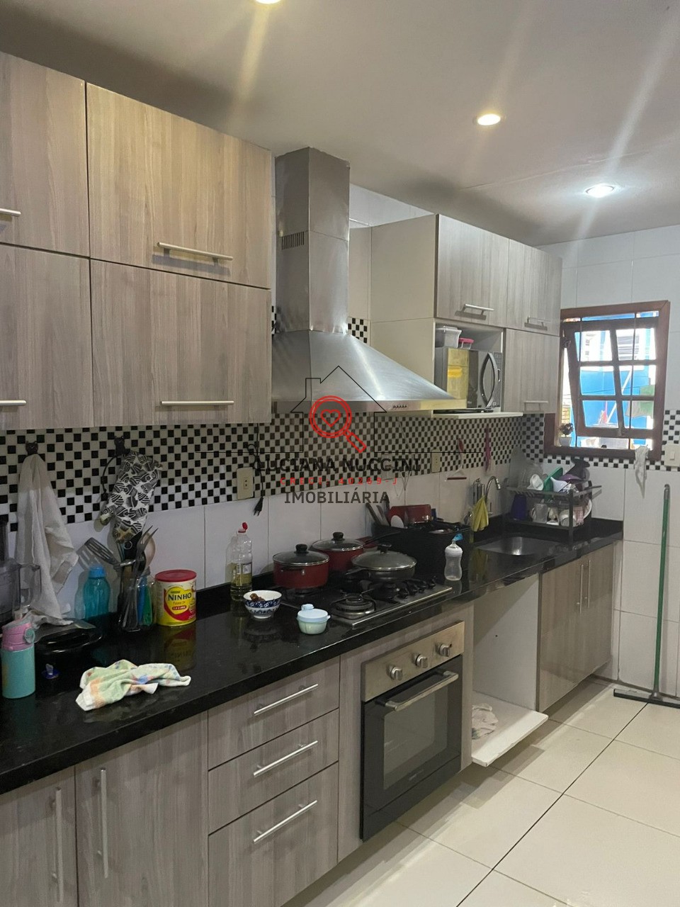 Venda de Casa de 5 Quartos na Vila Carioca, São Paulo-SP: 250m², 5 Banheiros - Imperdível!