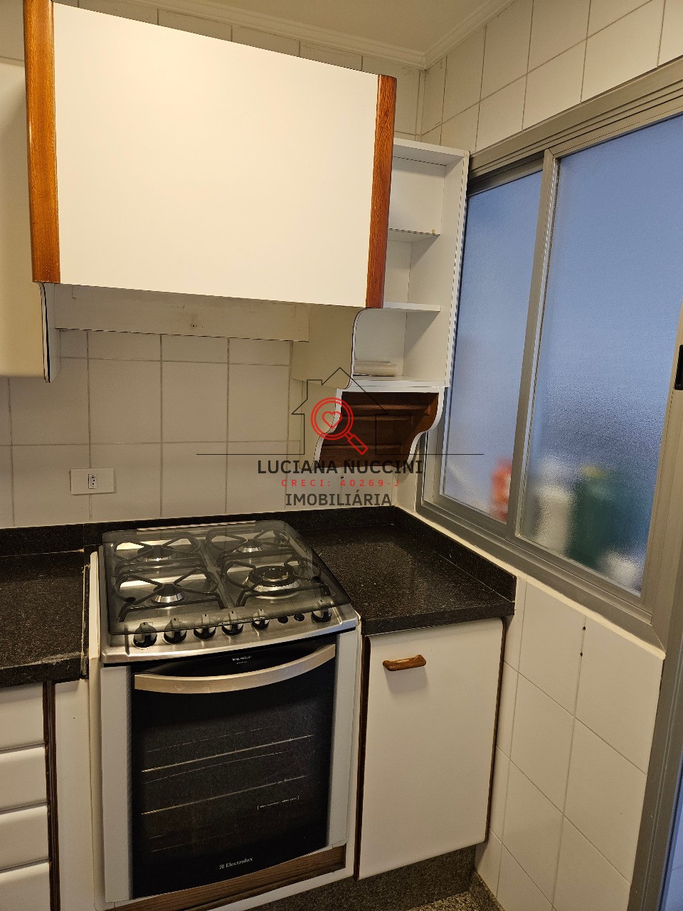 Apartamento de luxo no Jardim Paulista: 3 quartos, 1 suíte, 2 salas, 4 banheiros, 2 vagas, 175m² - São Paulo-SP
