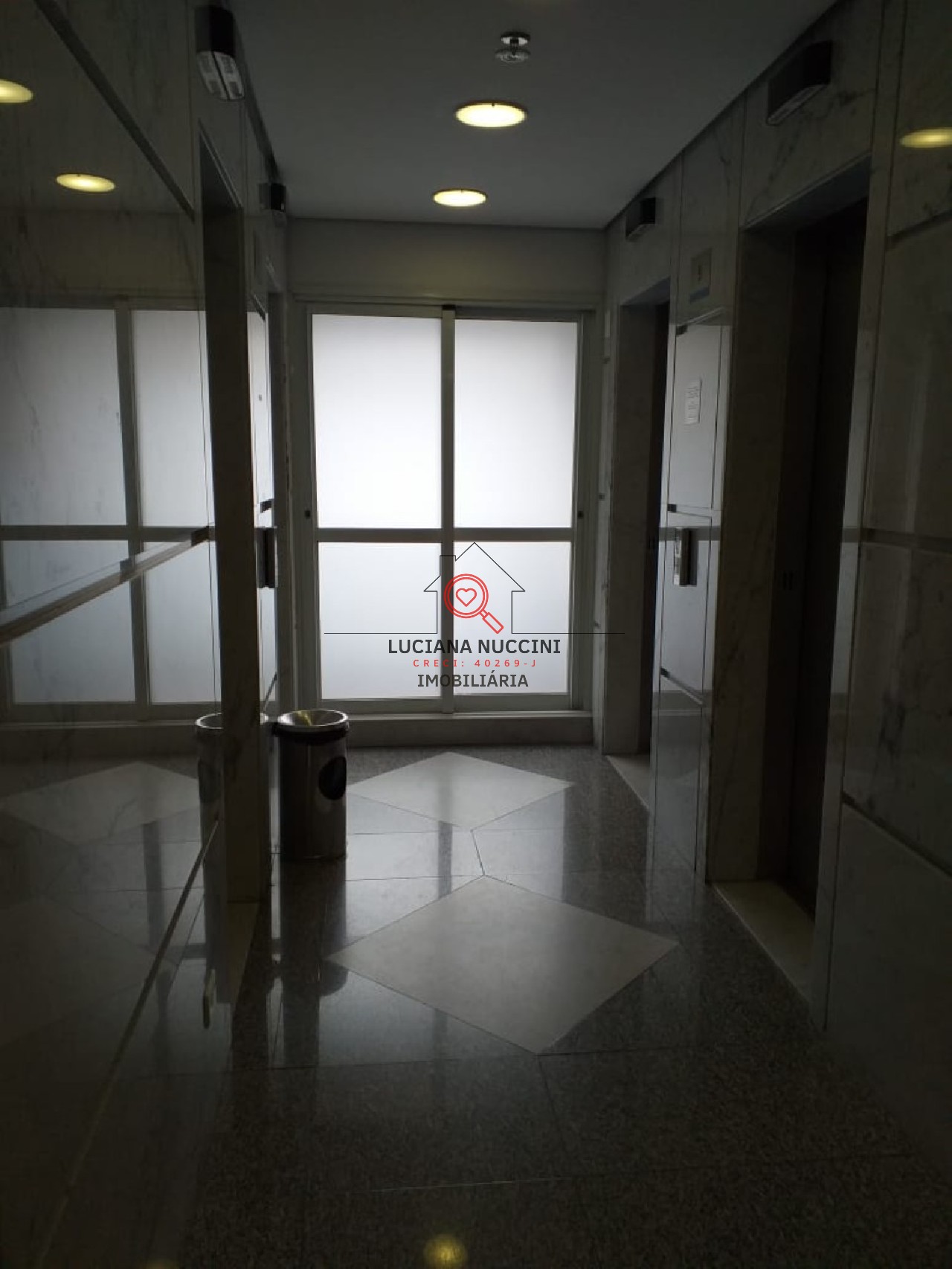 Conjunto Comercial na Liberdade - Ótima Localização