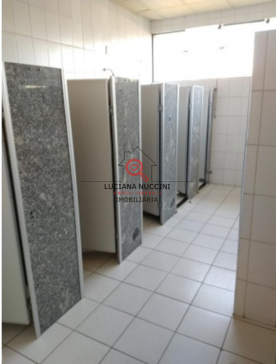 Conjunto Comercial com 20 Salas e 40 Vagas de Garagem em Indianópolis, São Paulo-SP - 5.080 m² Disponíveis!