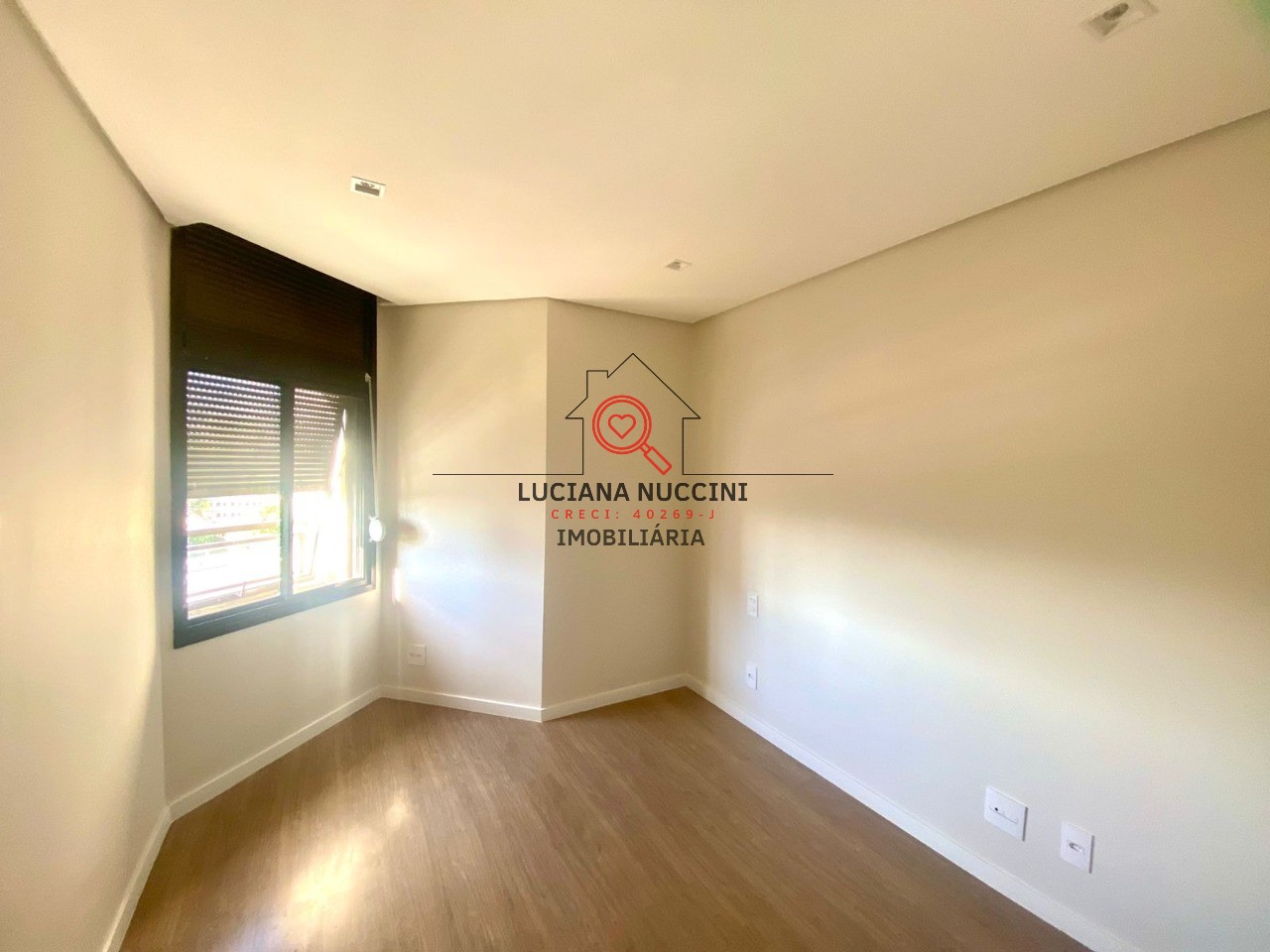 Cobertura de Luxo na Vila Mariana: 3 Quartos, 1 Suíte, 3 Banheiros, 3 Vagas de Garagem, 377m² de Pura Elegância em SP