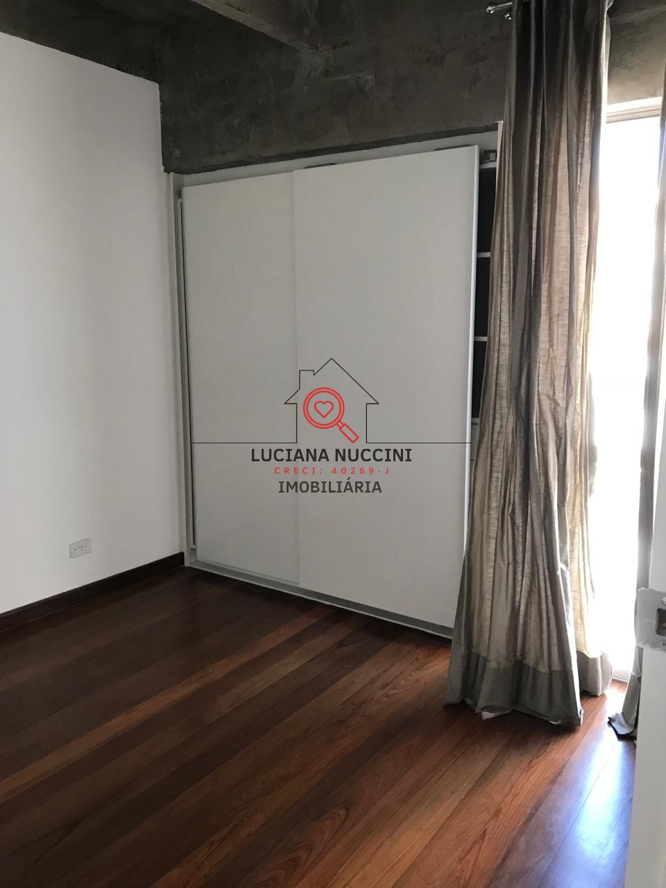 Apartamento de Luxo no Jardim Paulista: 3 Quartos, 1 Suíte, 147m² - Venda ou Locação em São Paulo-SP