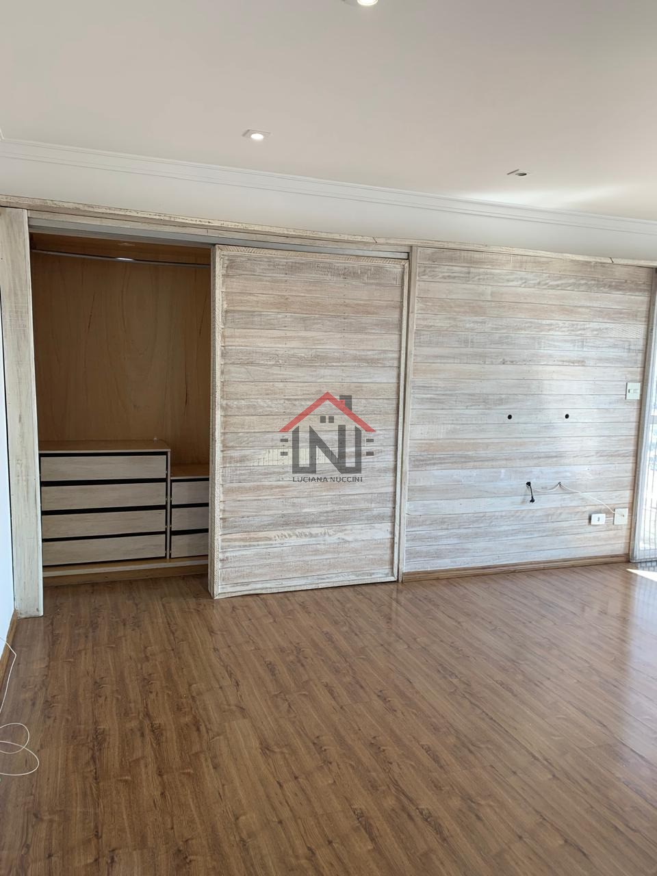 Apartamento à venda em Mirandópolis, São Paulo-SP: 1 quarto, 1 sala, 1 banheiro, 1 vaga de garagem, 40m².