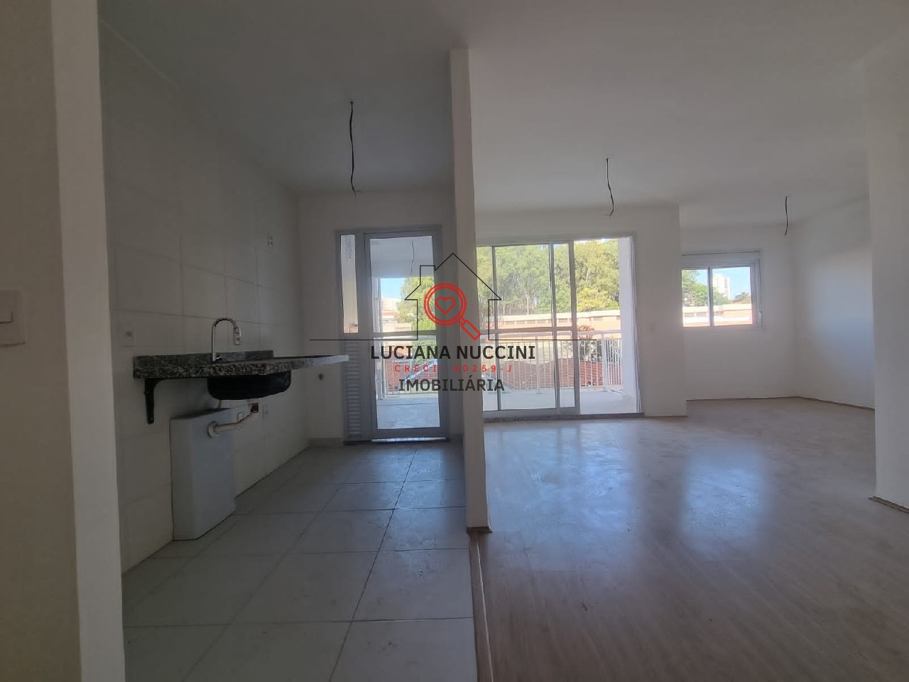 Espaçoso Apartamento com 3 Dormitórios e Excelentes Comodidades