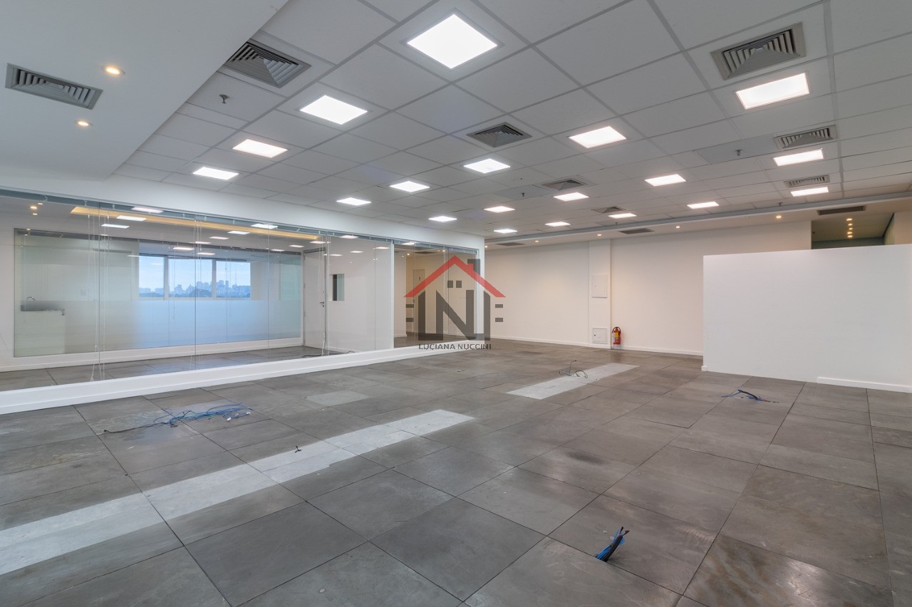 Conjunto Comercial de Alto Padrão para Locação em São Paulo-SP, Butantã: 2 Salas, 2 Banheiros, 12 Vagas, 296m².