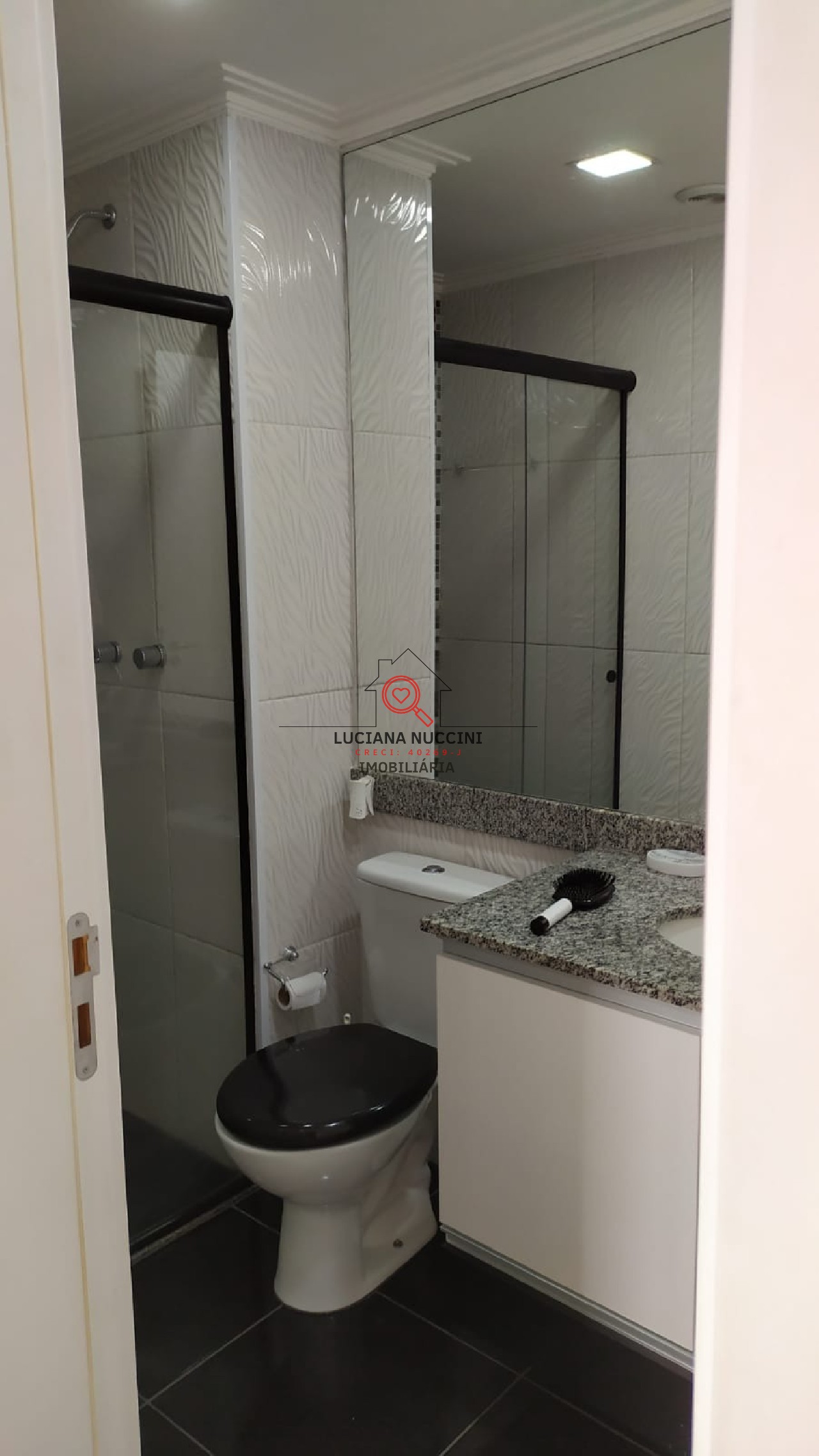 Apartamento à venda na Saúde, São Paulo-SP: 2 quartos, 1 suíte, sala, 2 banheiros, 1 vaga de garagem, 57m². Aproveite!