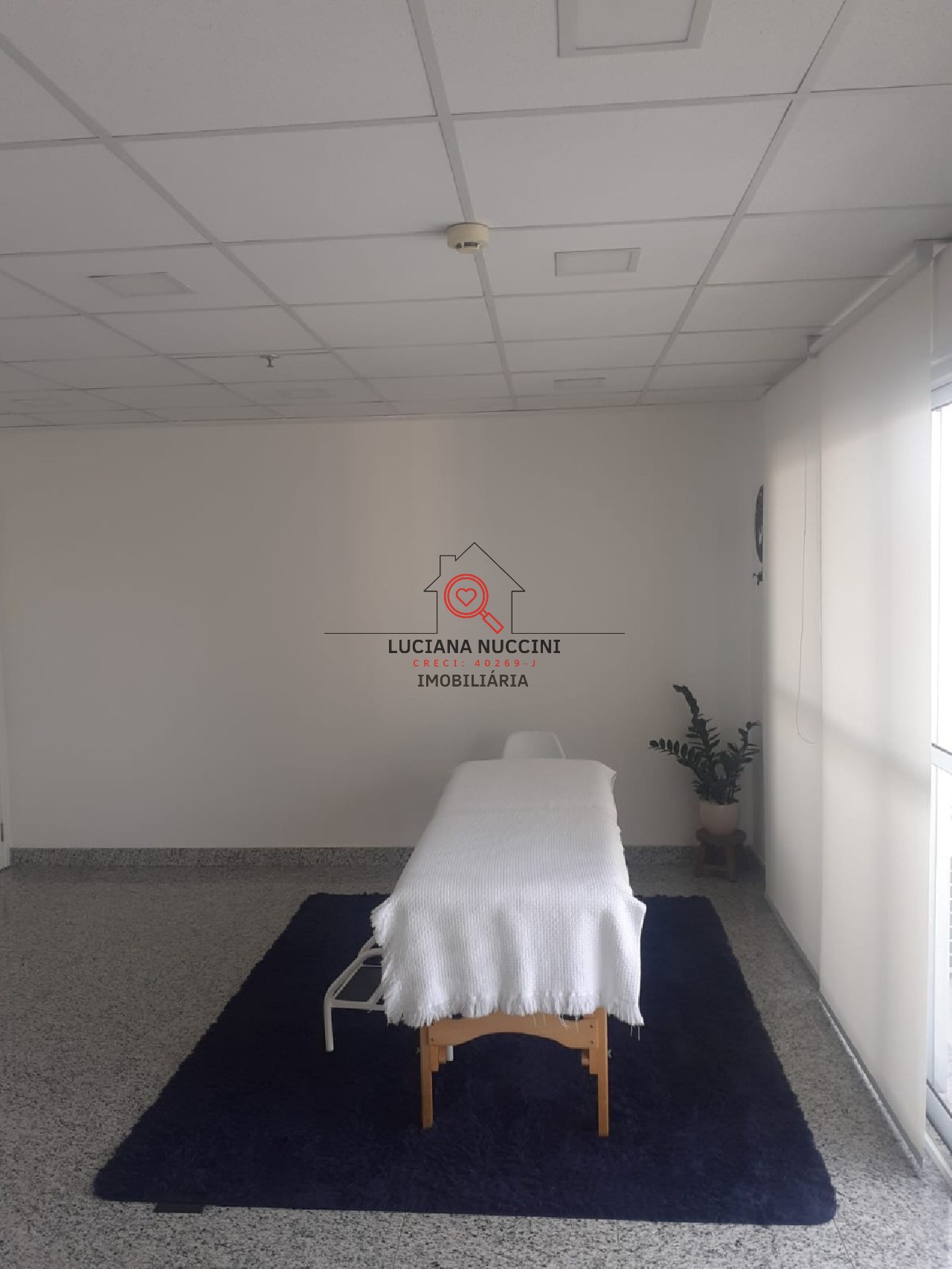 Venda de sala comercial de alto padrão na várzea da barra fu